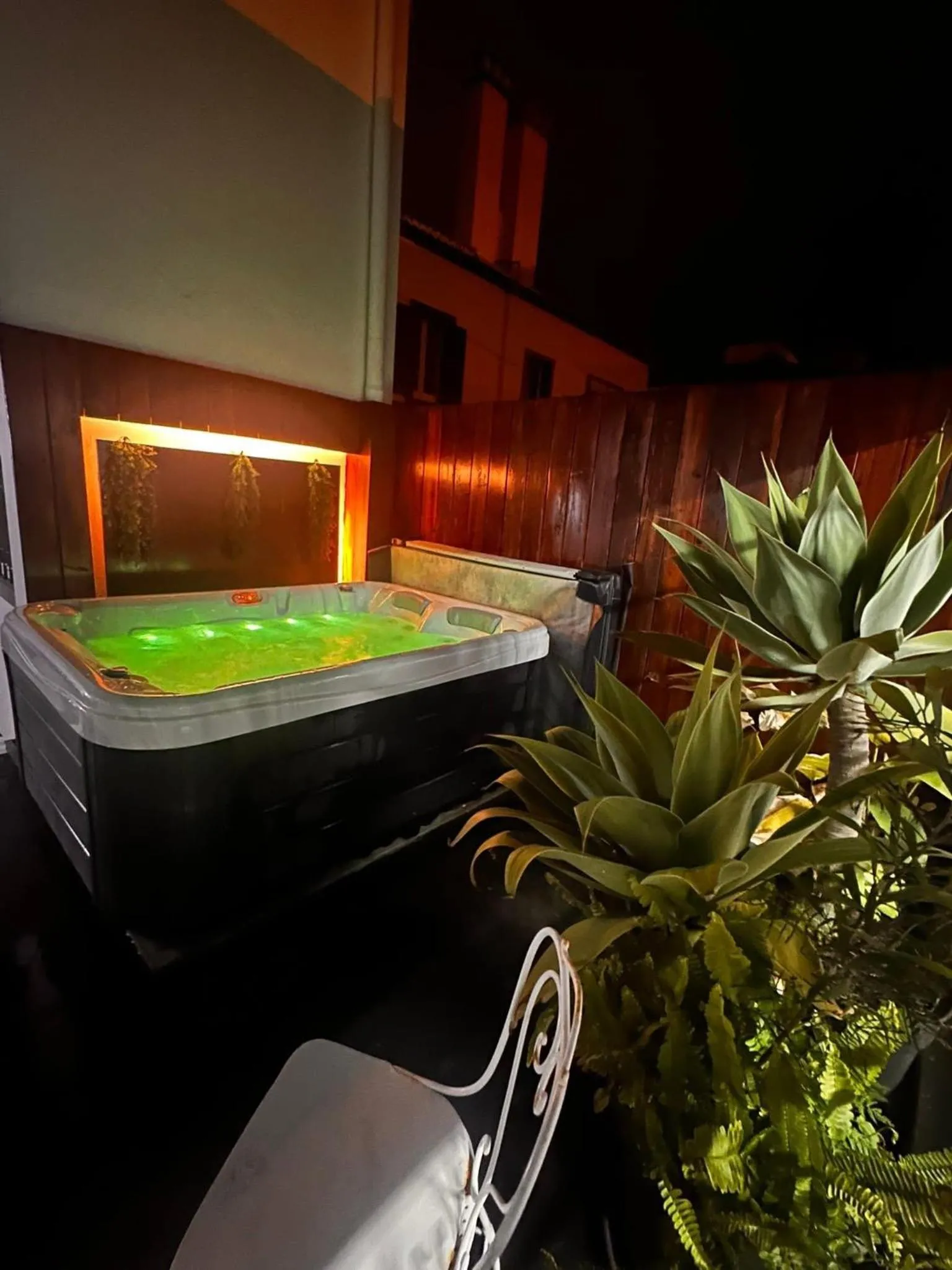 Azor International House