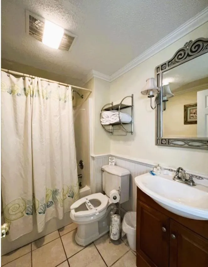 Bathroom in Seashell Motel