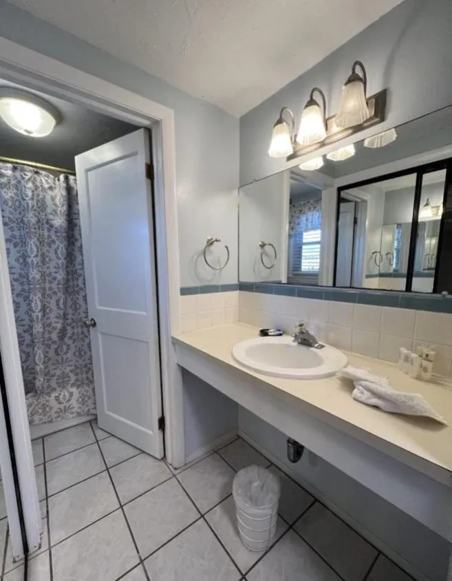 Bathroom in Seashell Motel
