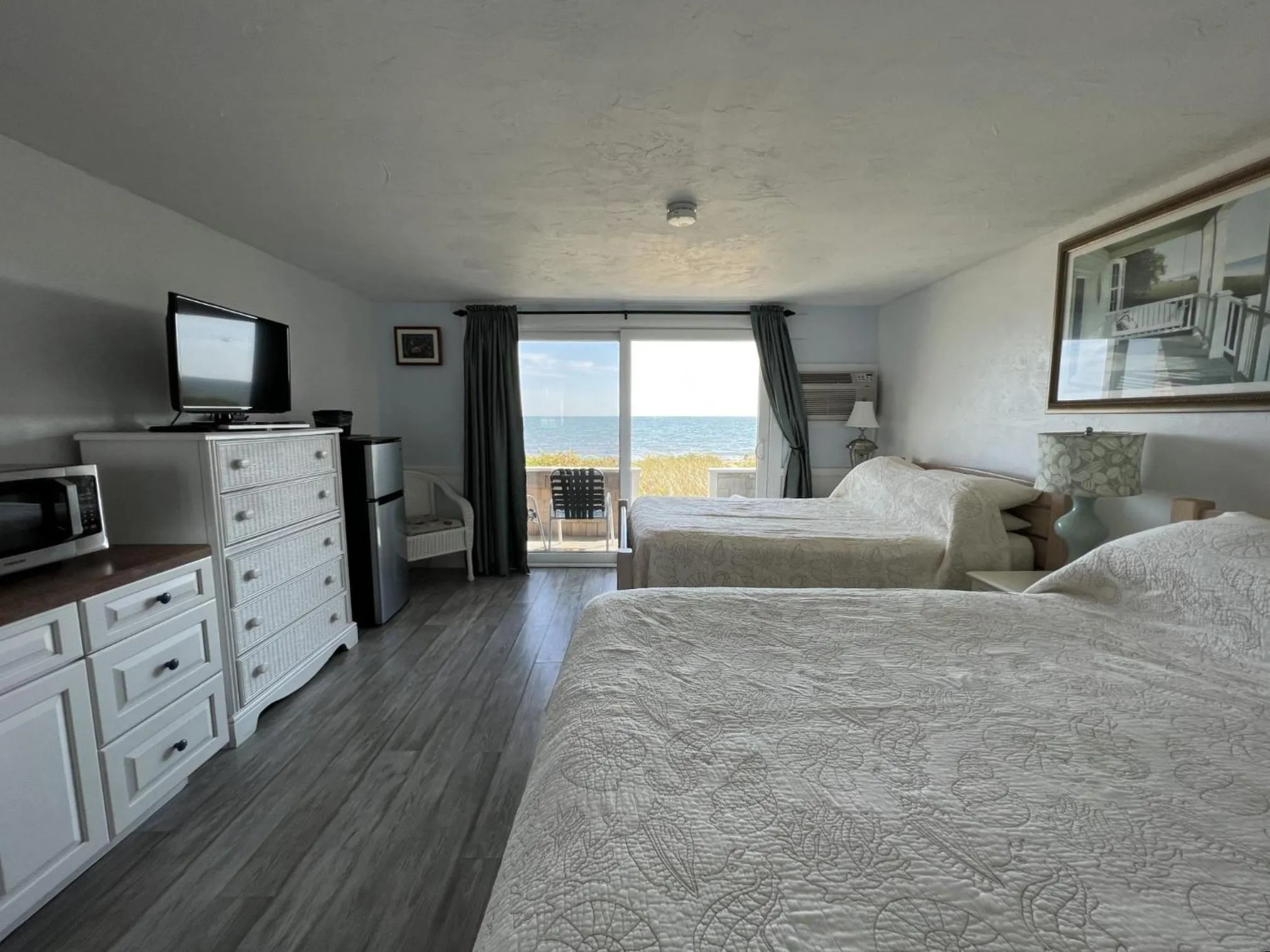 Bed in Seashell Motel