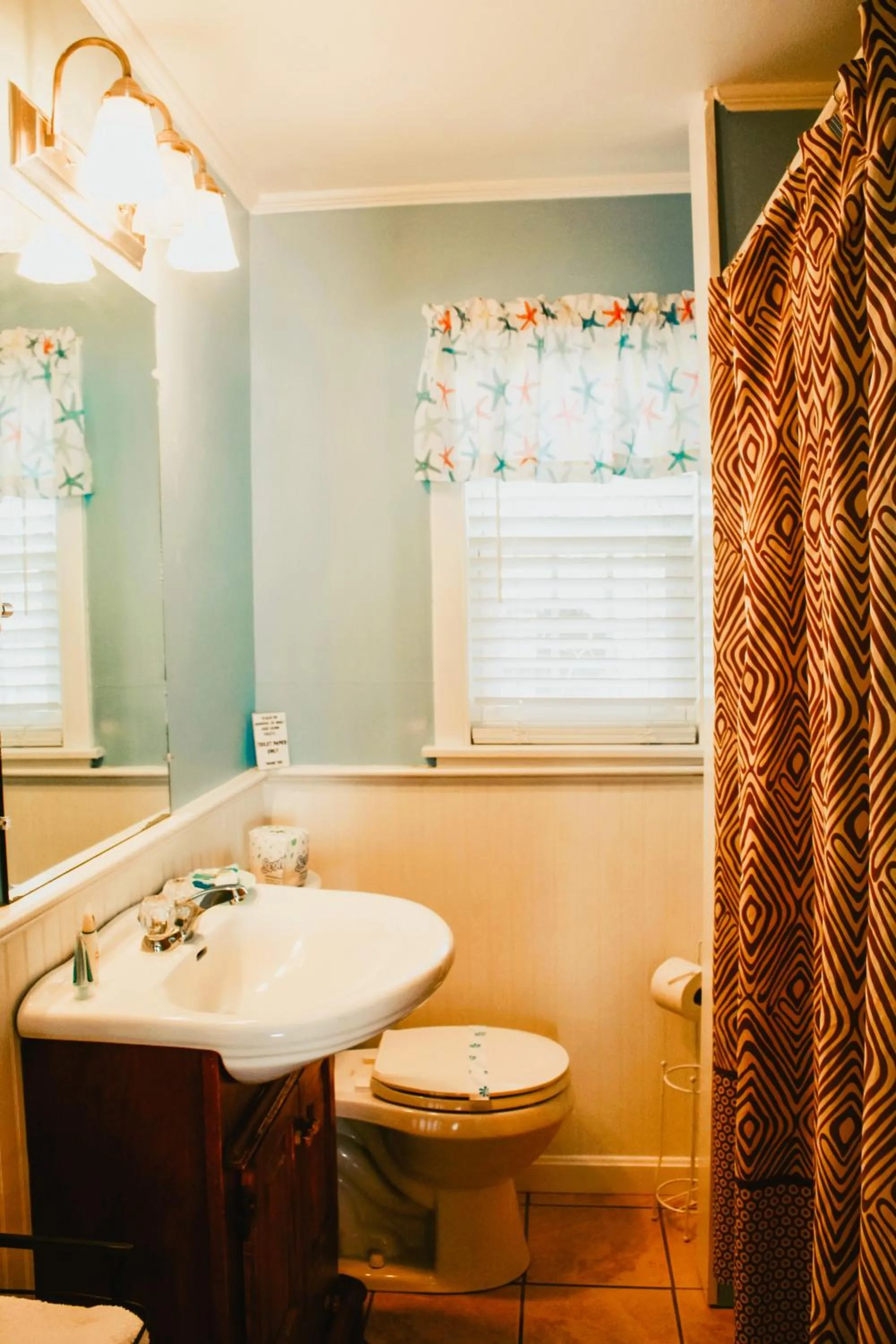 Shower in Seashell Motel