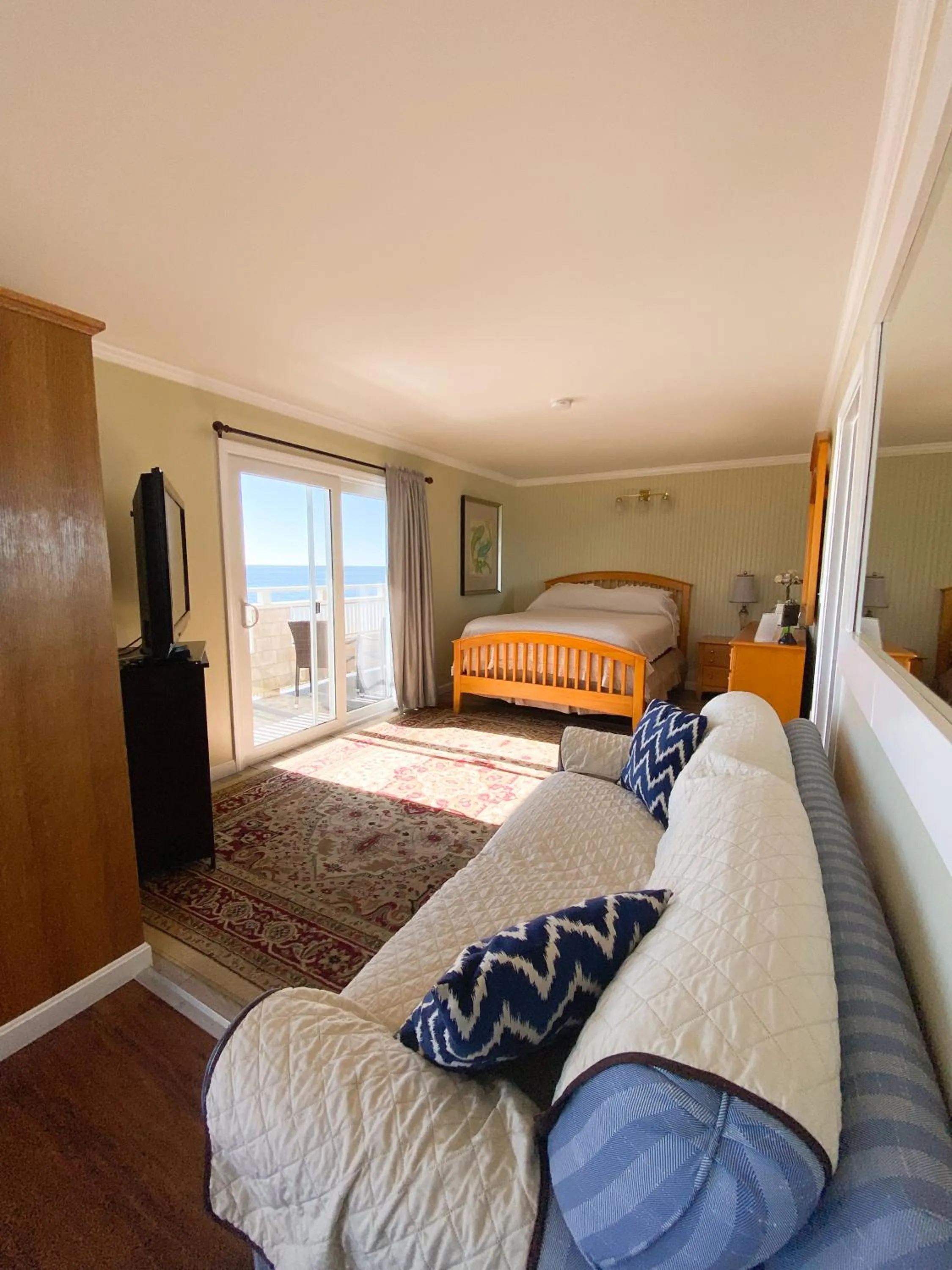 Bed in Seashell Motel