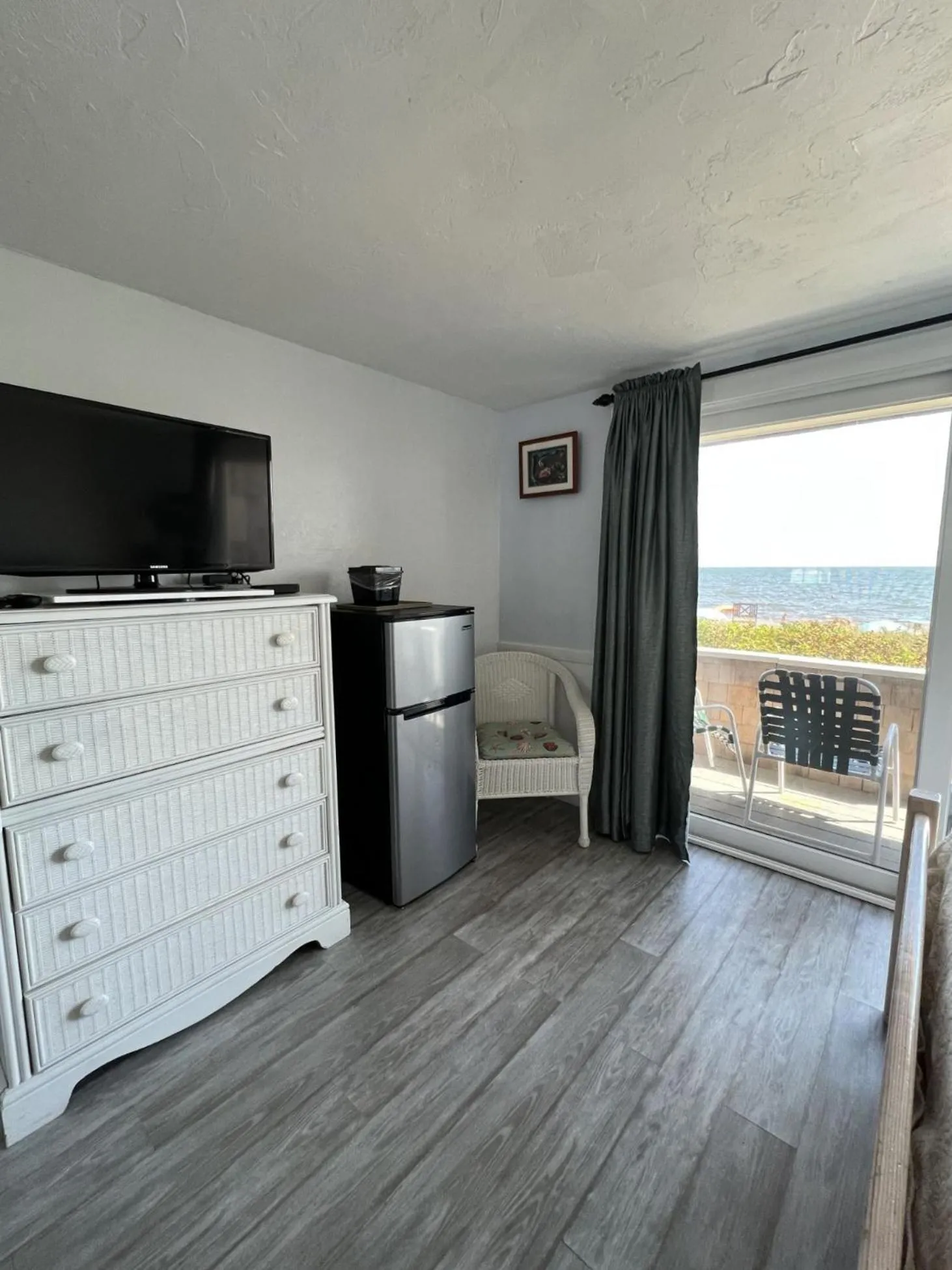 TV and multimedia in Seashell Motel