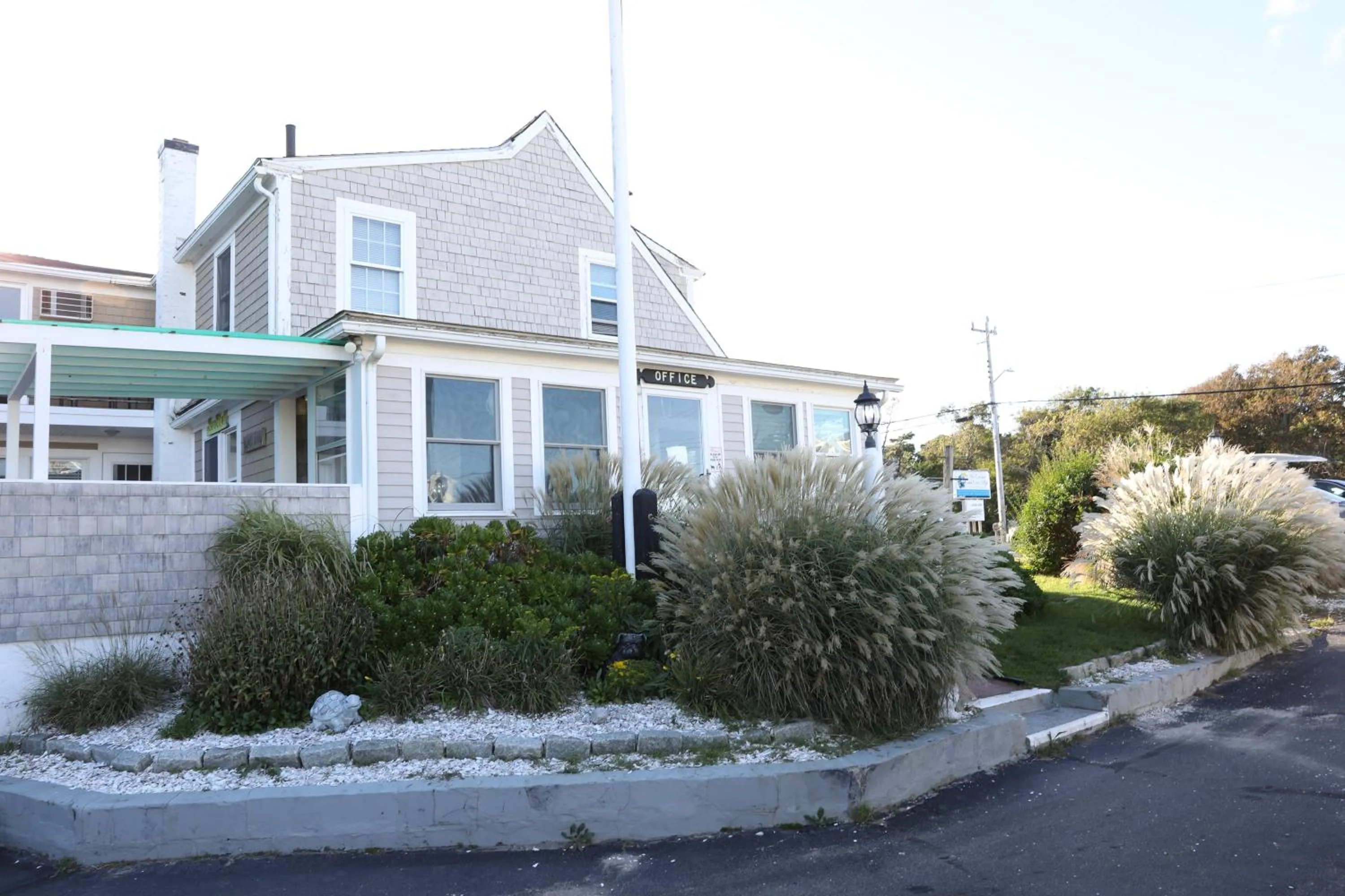 Property building in Seashell Motel