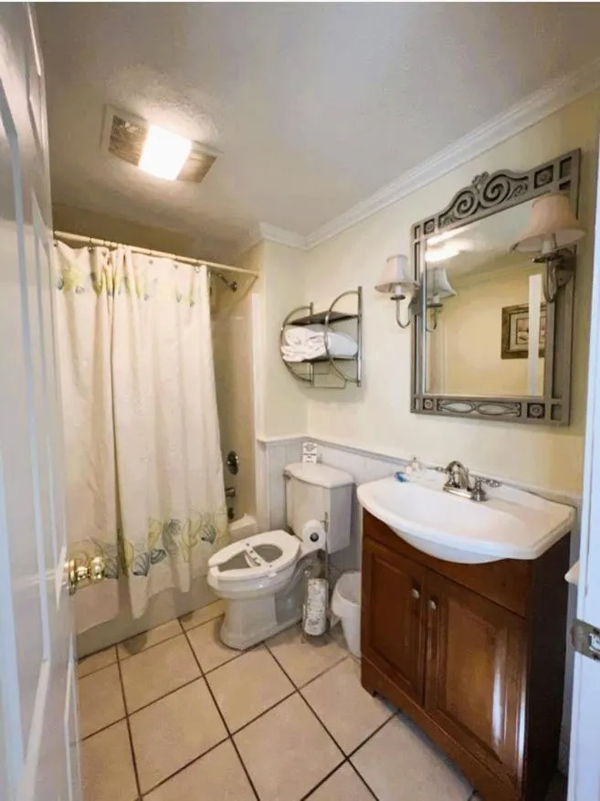 Bathroom in Seashell Motel