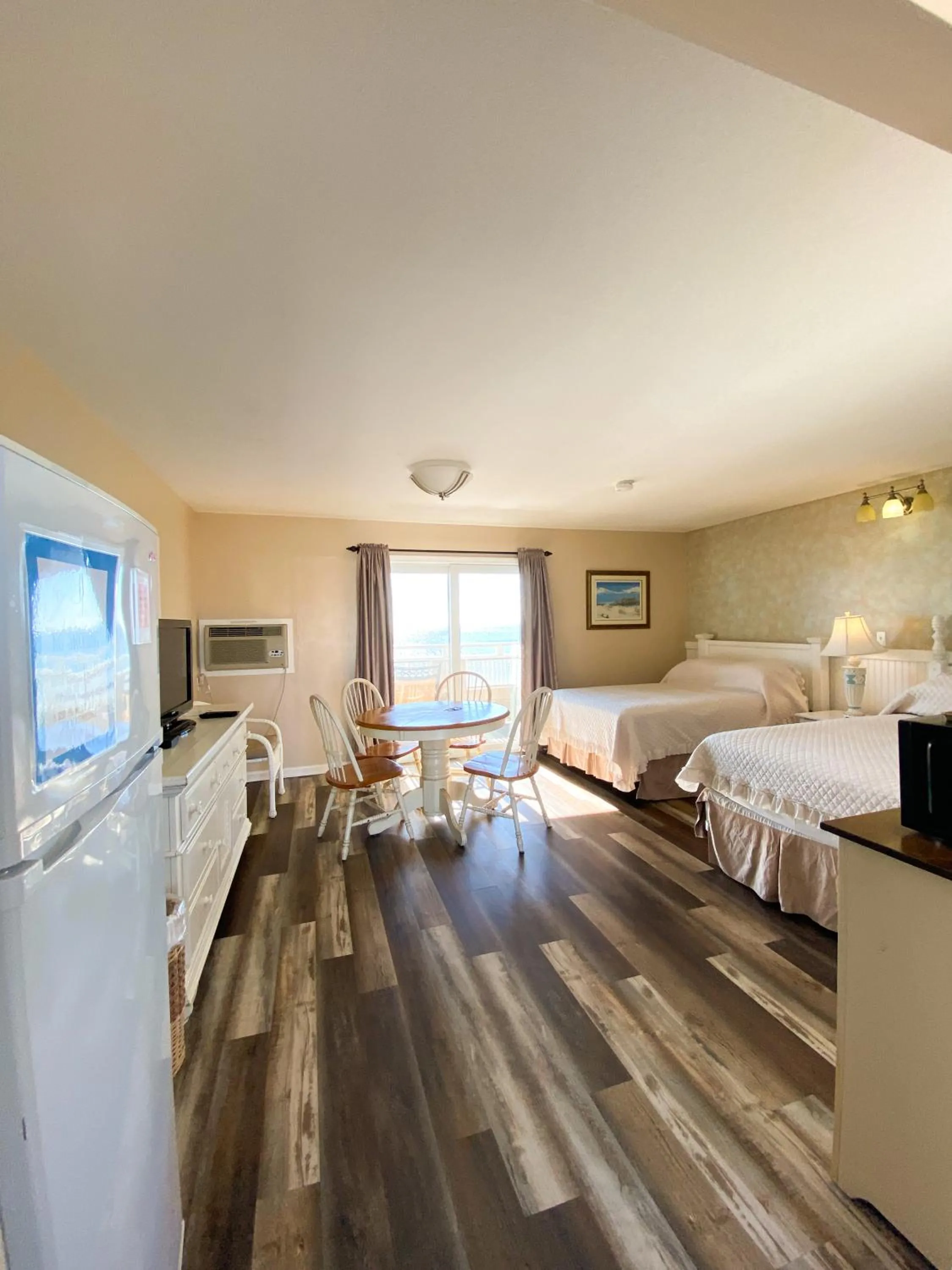 Bed in Seashell Motel