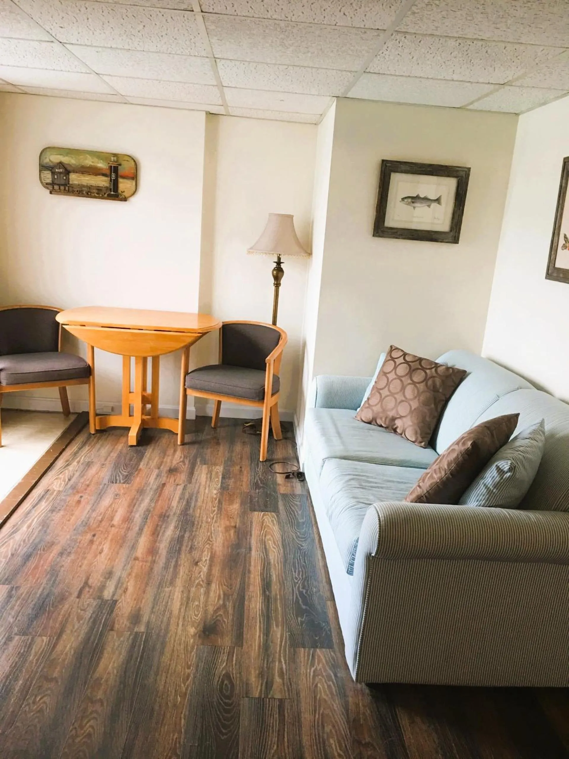 Living room in Seashell Motel