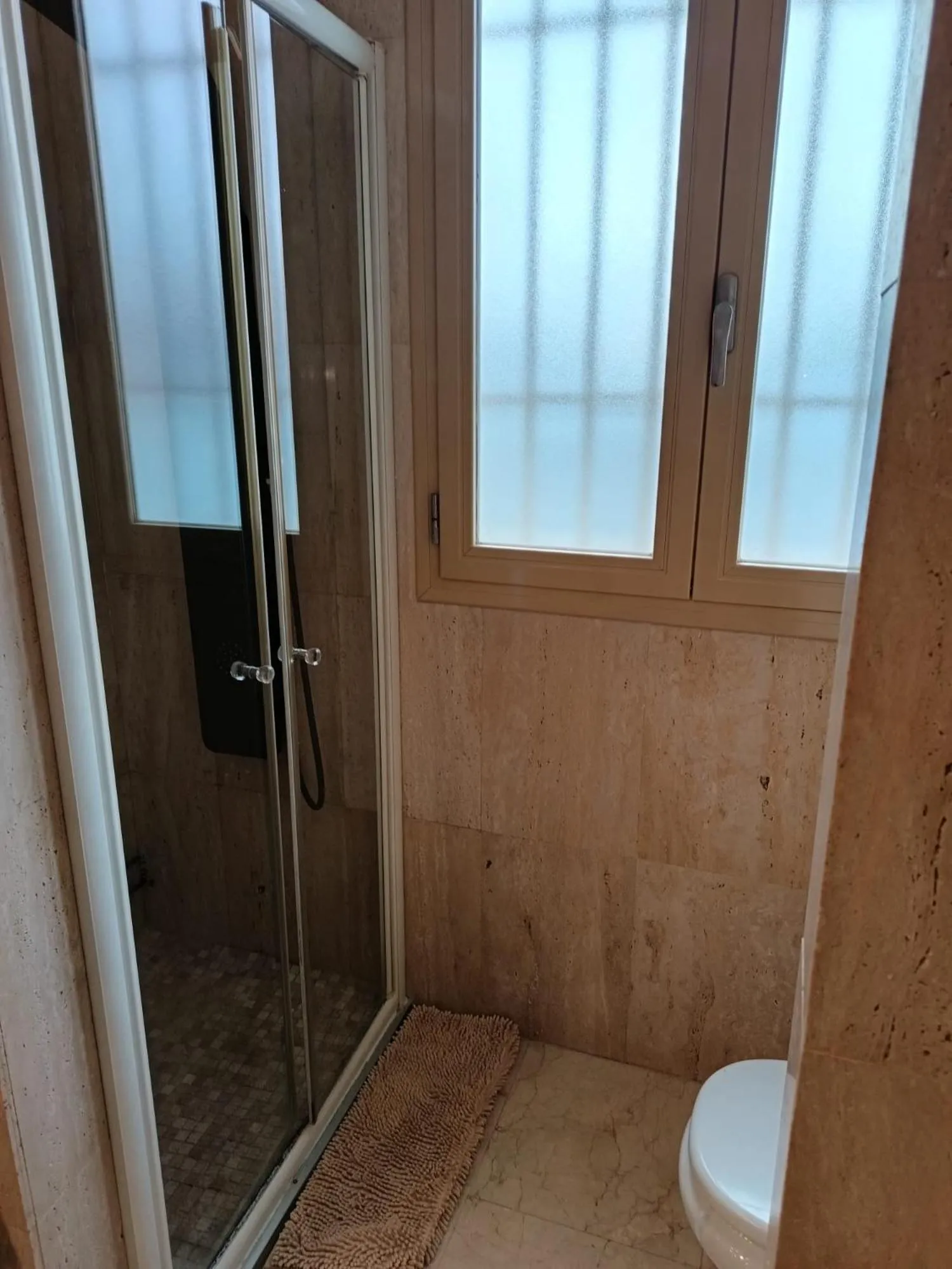 Shower in VILLA BONITA