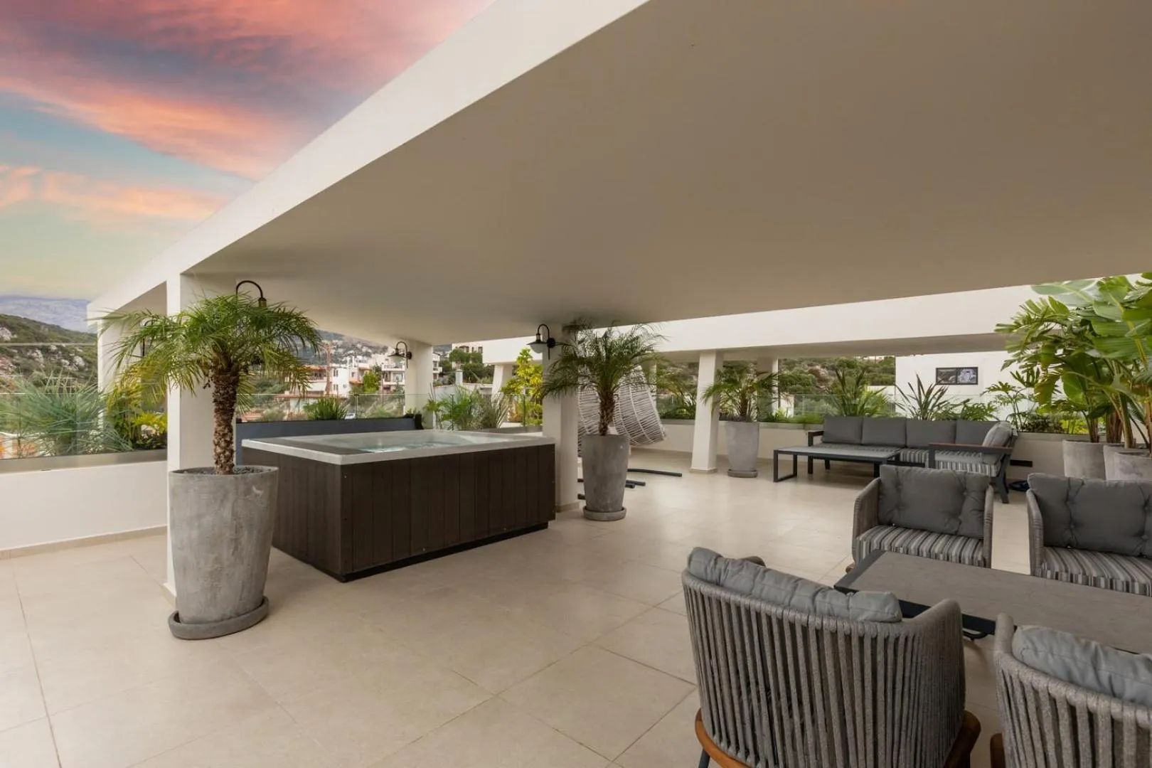 Hot Tub in Lazar Lux Suites - Ammoudara