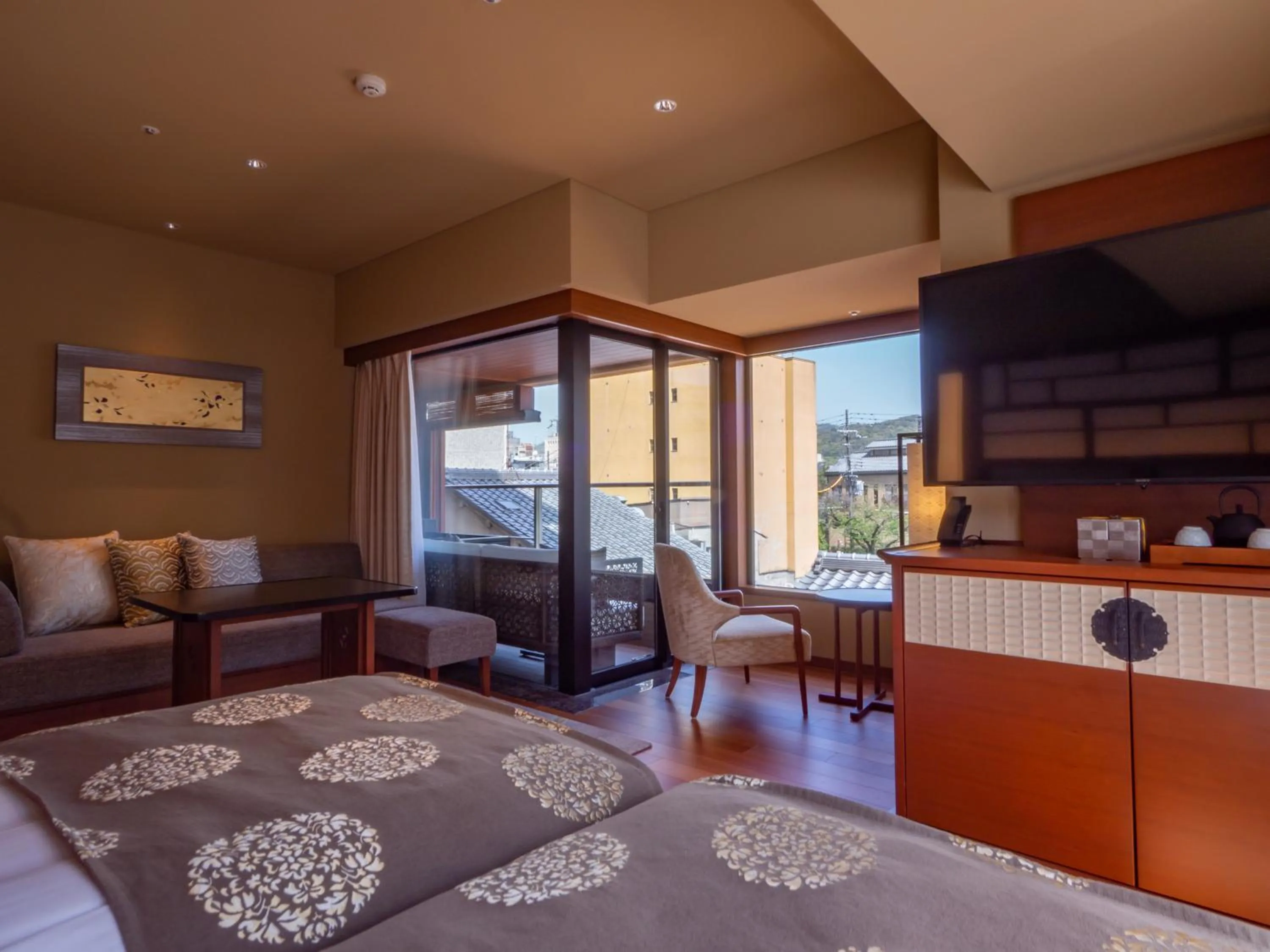 TV and multimedia, Bed in Sora Niwa Terrace Kyoto Bettei