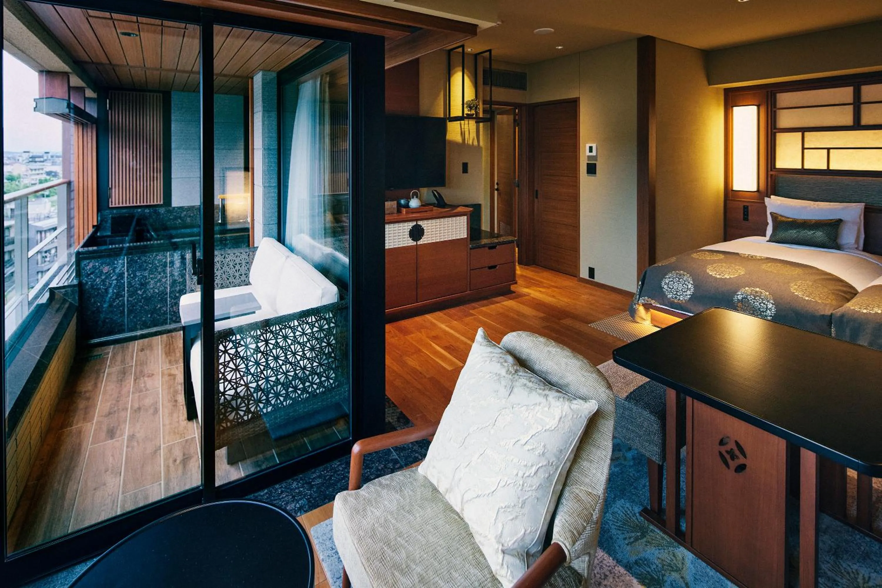 Balcony/Terrace, Bed in Sora Niwa Terrace Kyoto Bettei