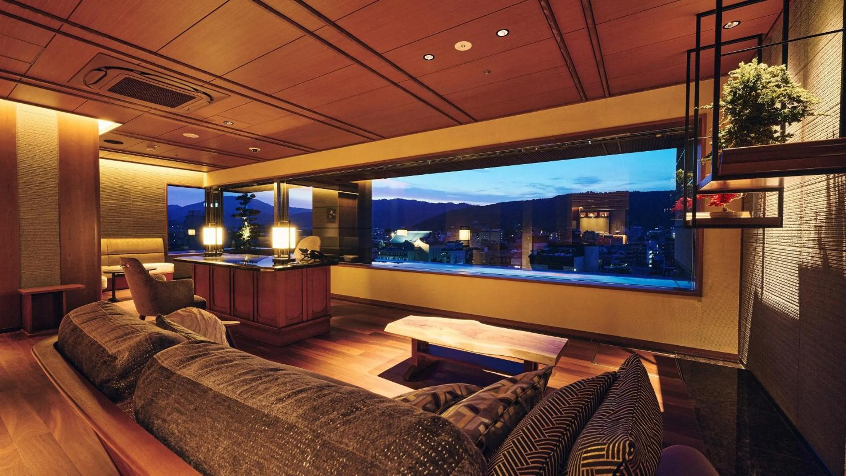 Lobby or reception in Sora Niwa Terrace Kyoto Bettei