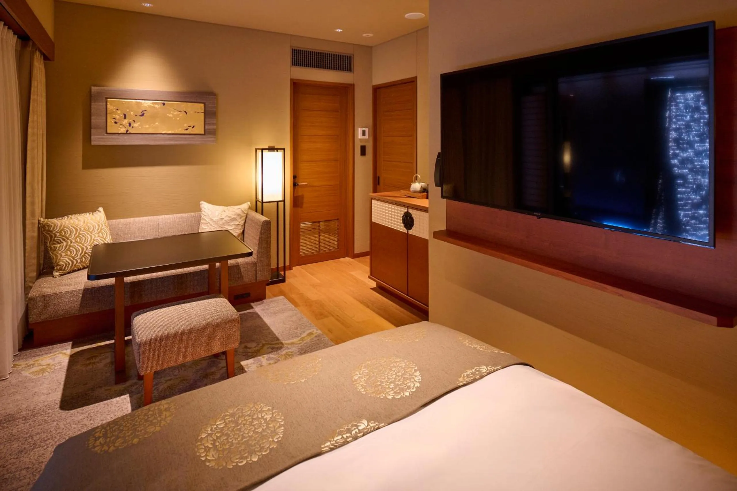 TV and multimedia, Bed in Sora Niwa Terrace Kyoto Bettei