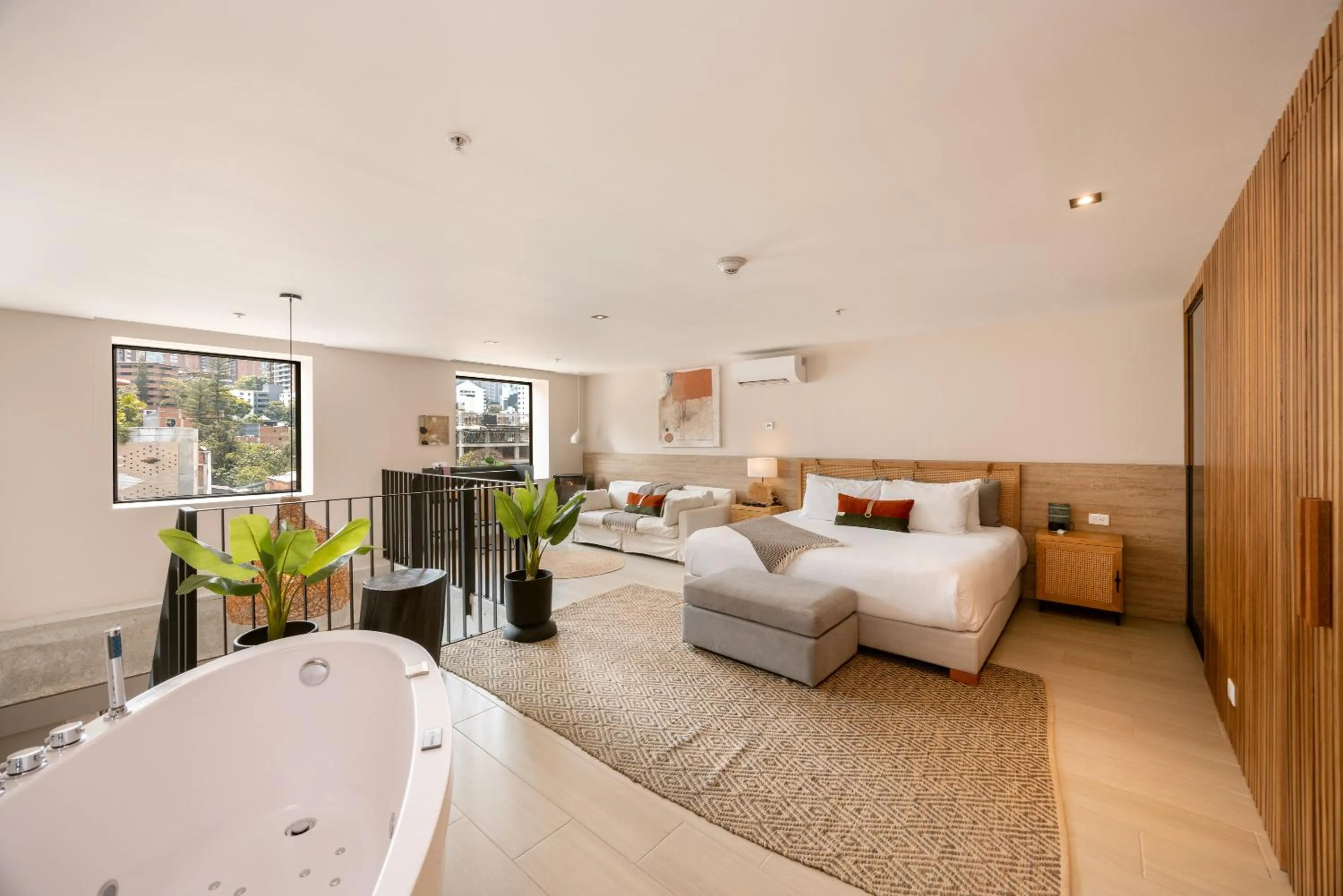 Bedroom, Bed in Landmark Hotel