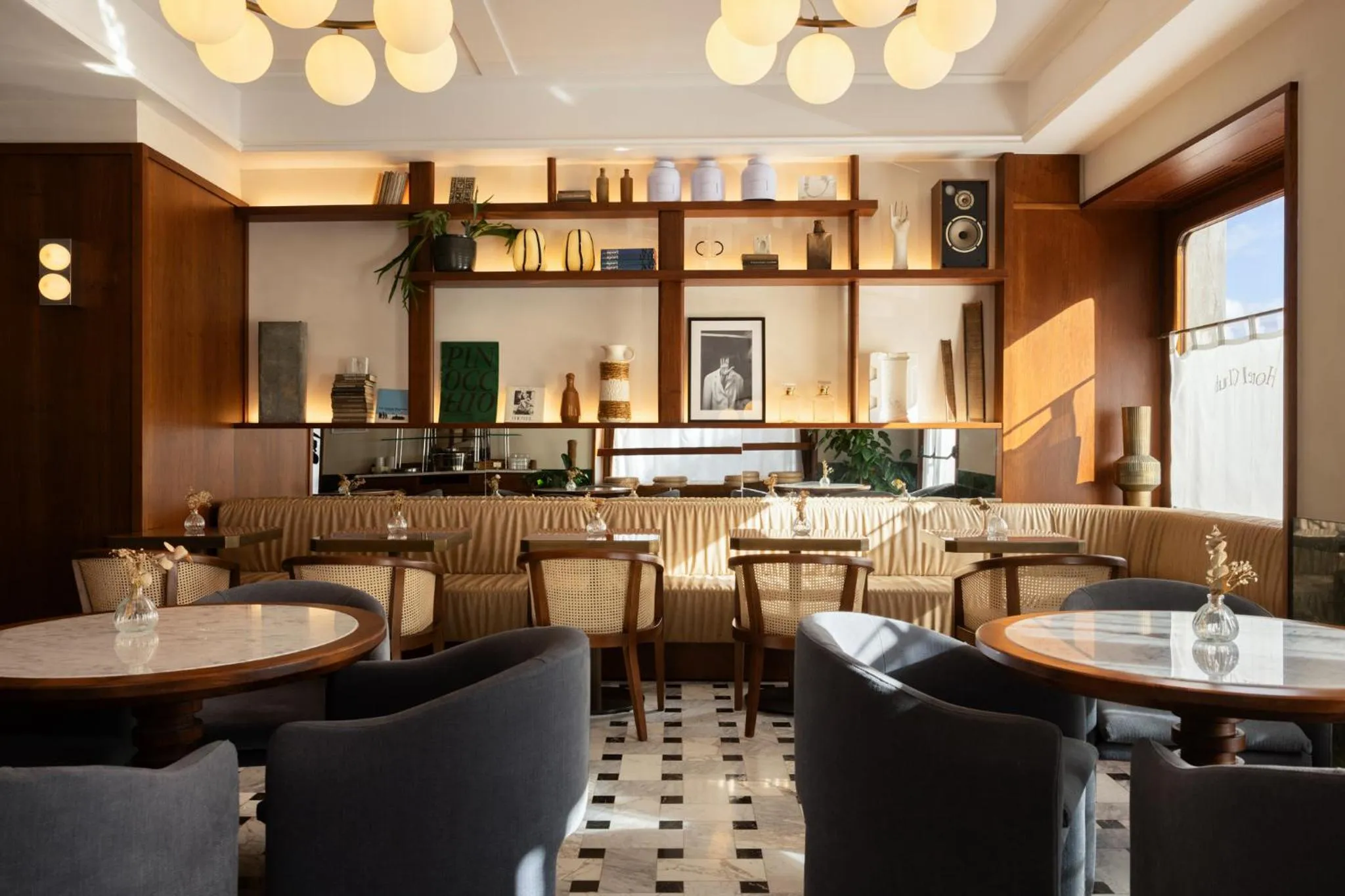 Lounge or bar in c-hotels Club