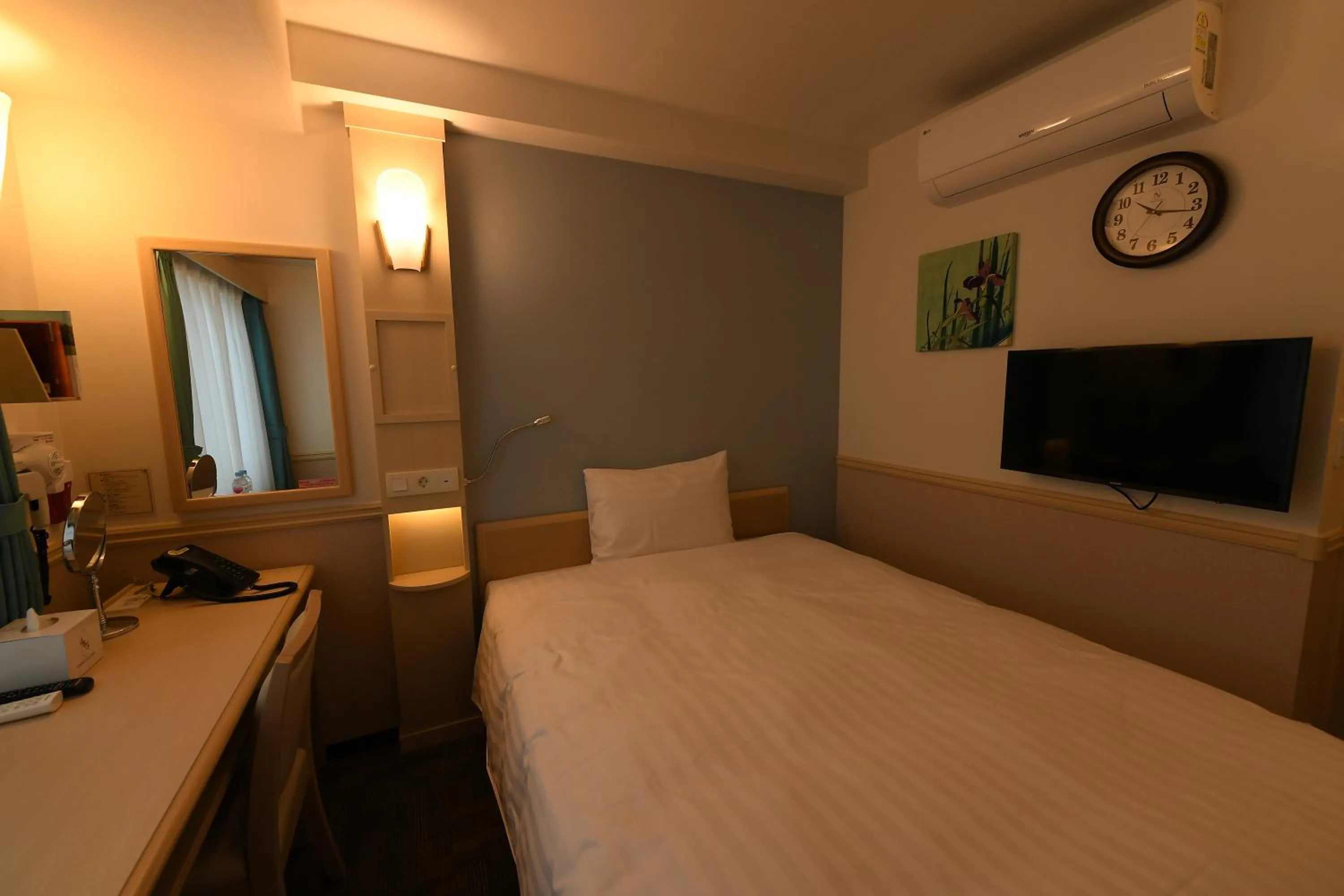 Bed in Toyoko Inn Changwon