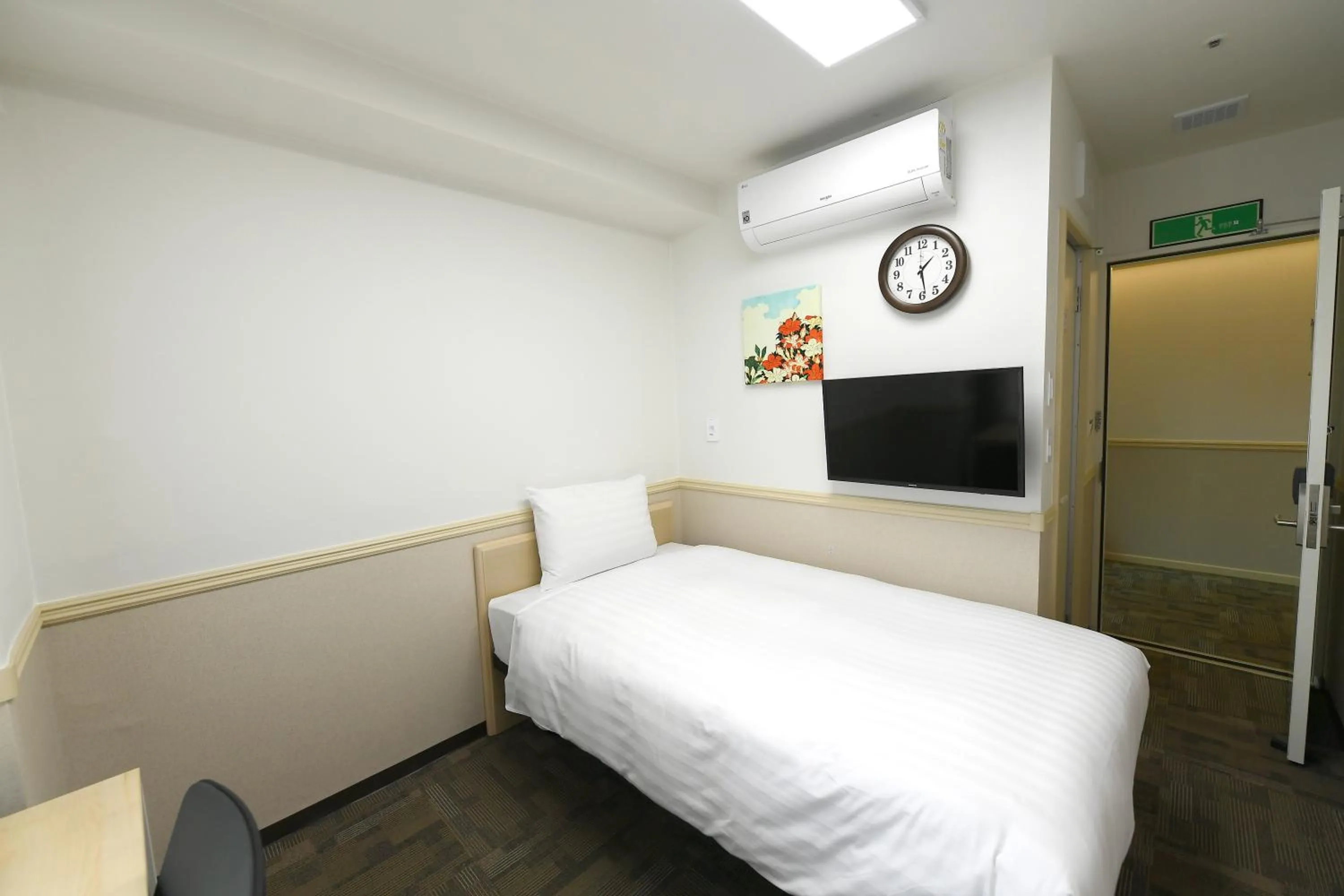 Bed in Toyoko Inn Changwon
