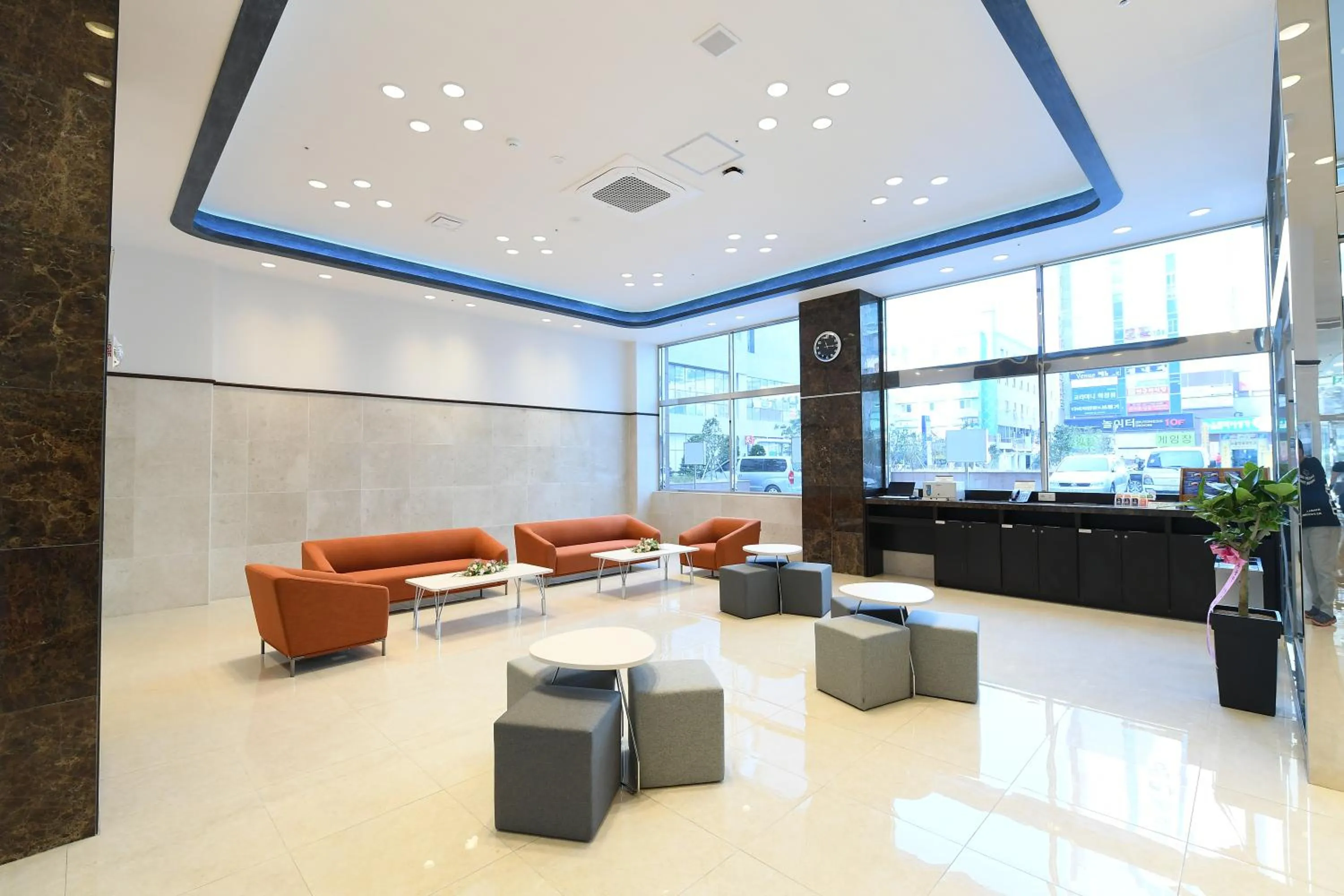 Lobby or reception in Toyoko Inn Changwon