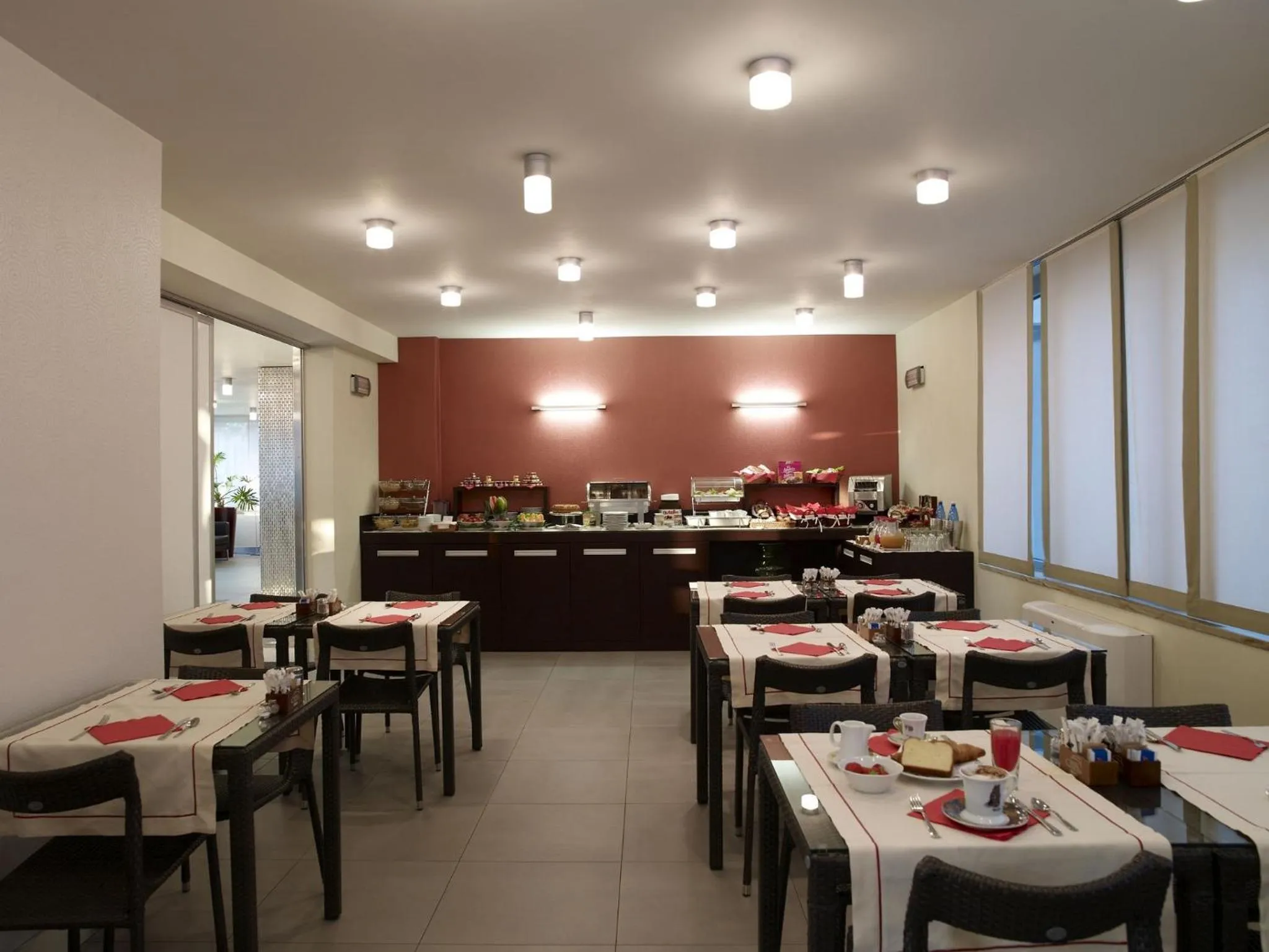 Restaurant/places to eat in Hotel Montini Linate Airport