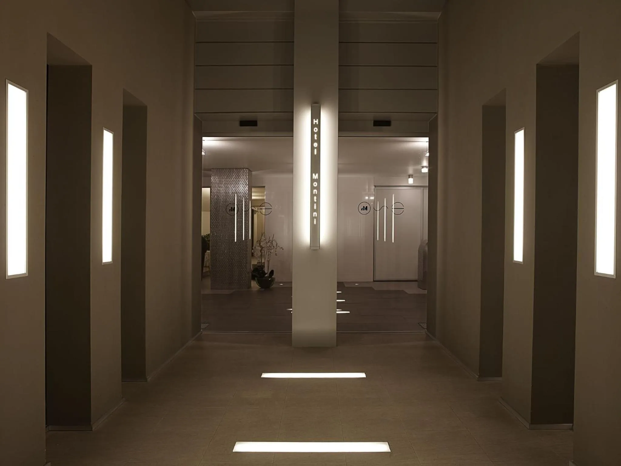 Facade/entrance in Hotel Montini Linate Airport