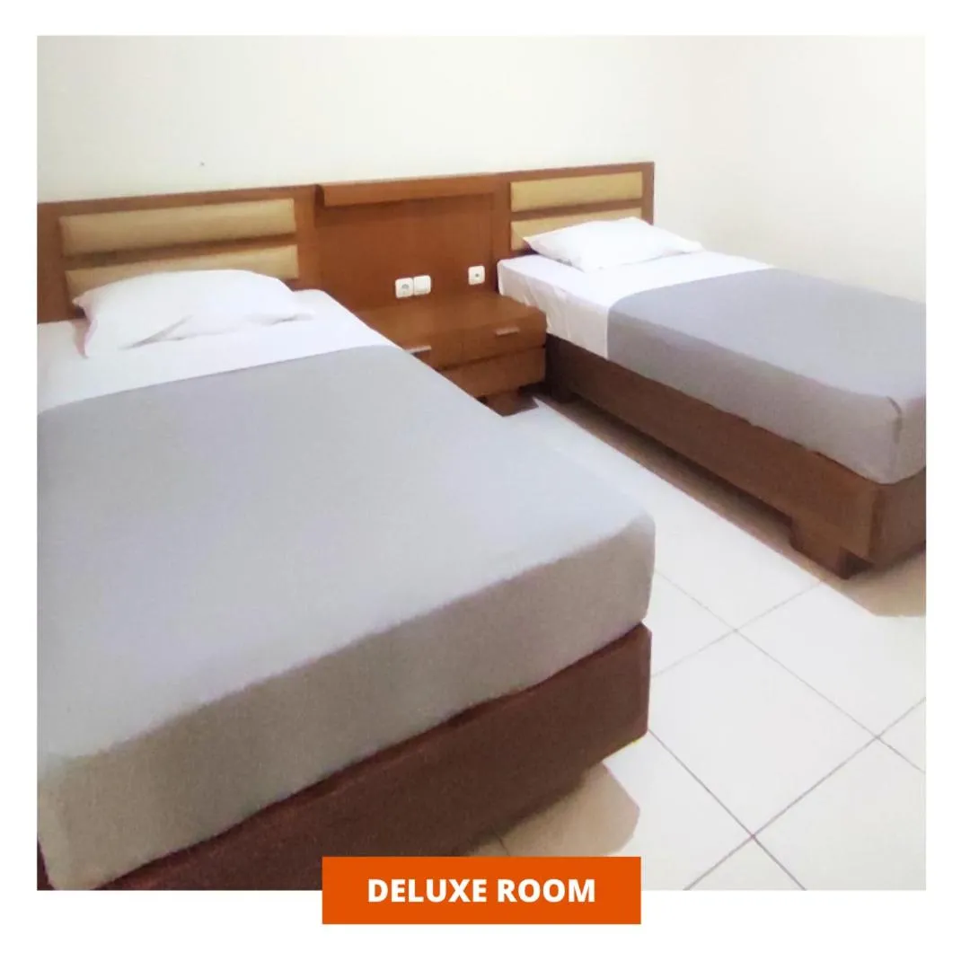 Bed in Wanitatama Hotel & Convention Hall