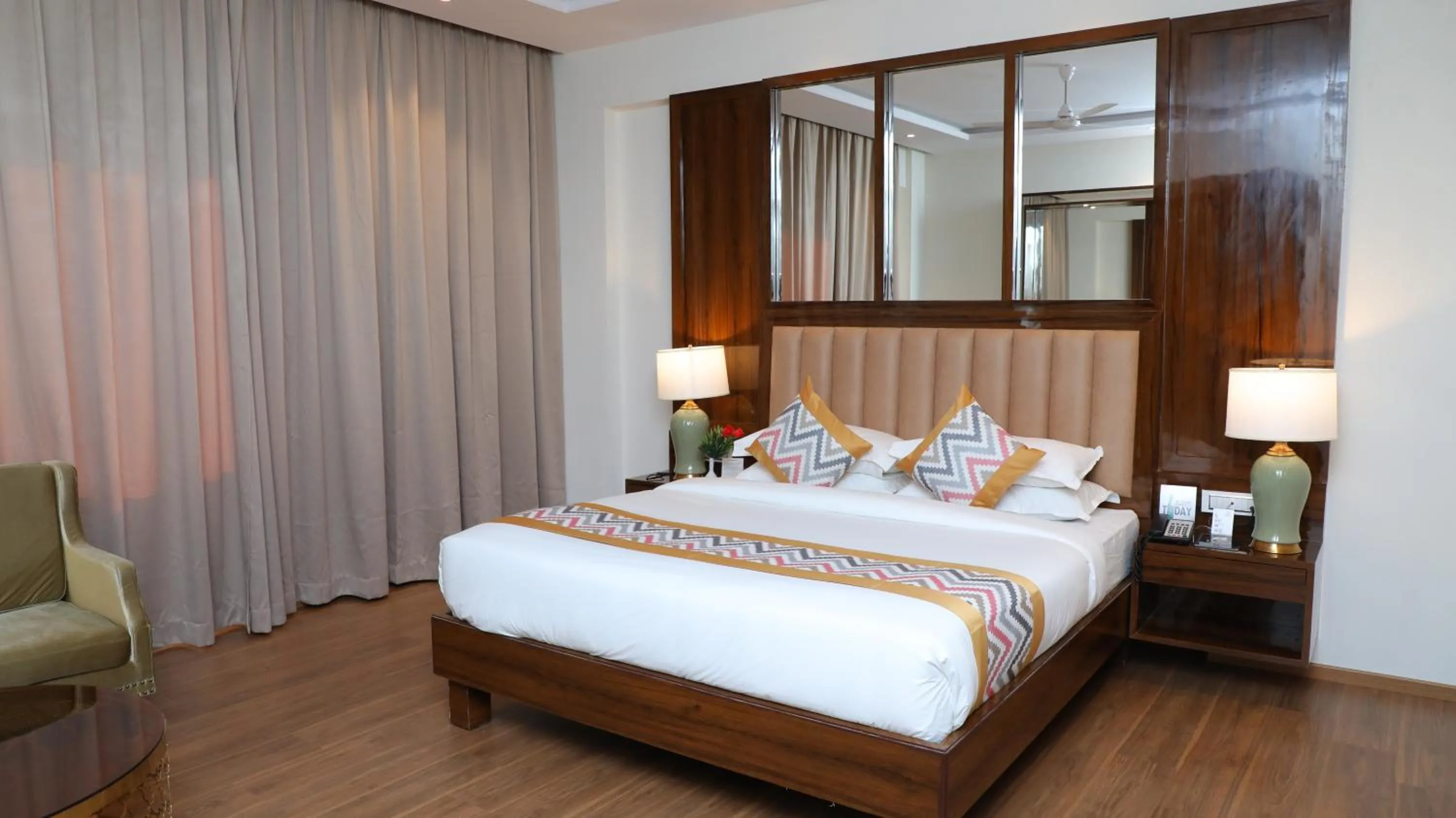 Bedroom, Bed in OAKTREE HOTEL