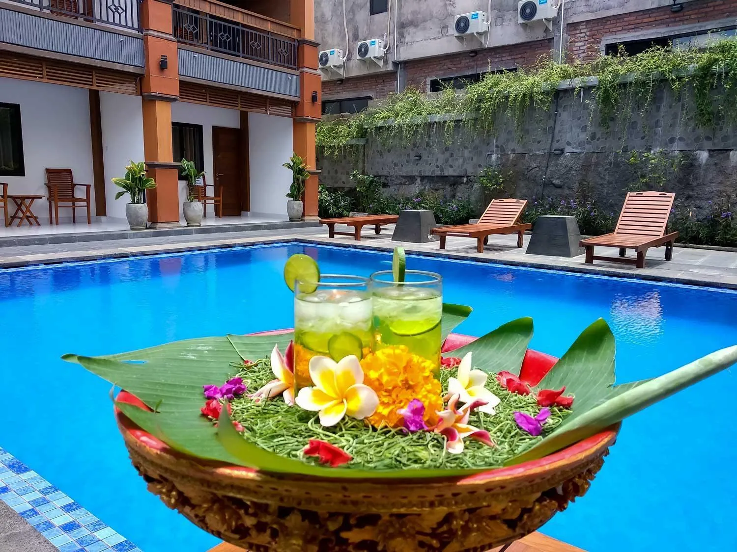 Swimming pool in The Tunjung Boutique Resort