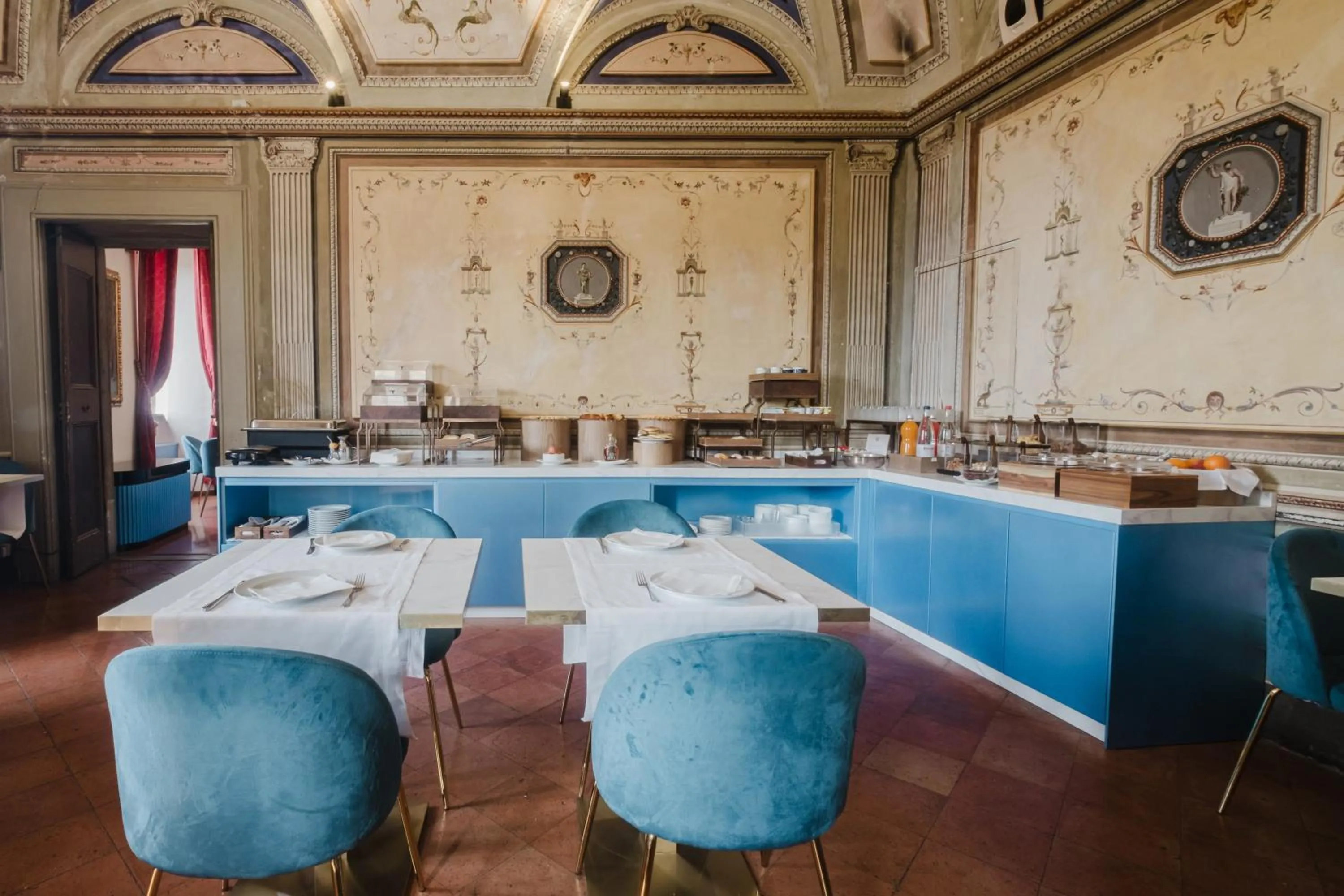 Breakfast in Bosone Palace