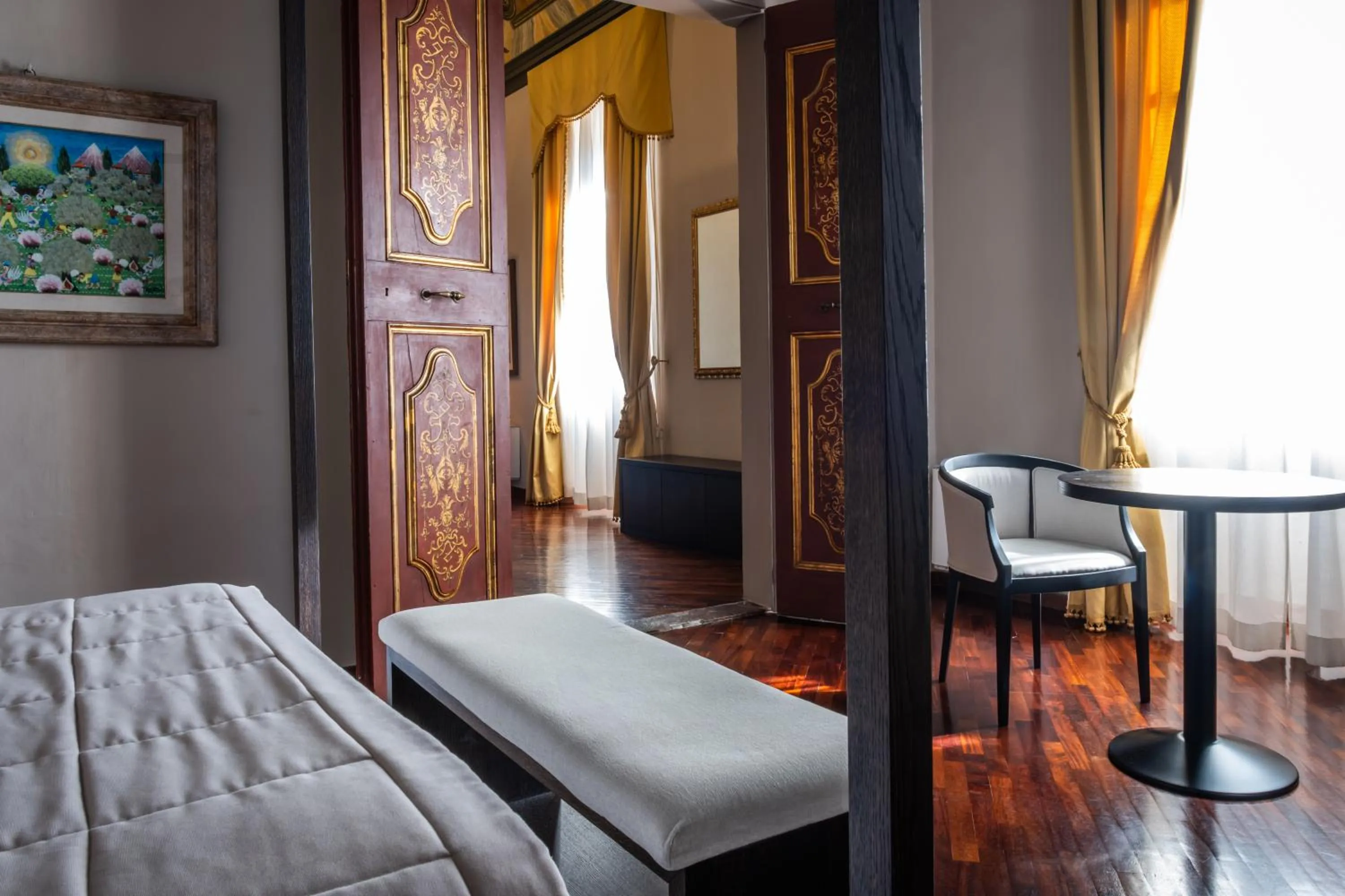 Bed in Bosone Palace