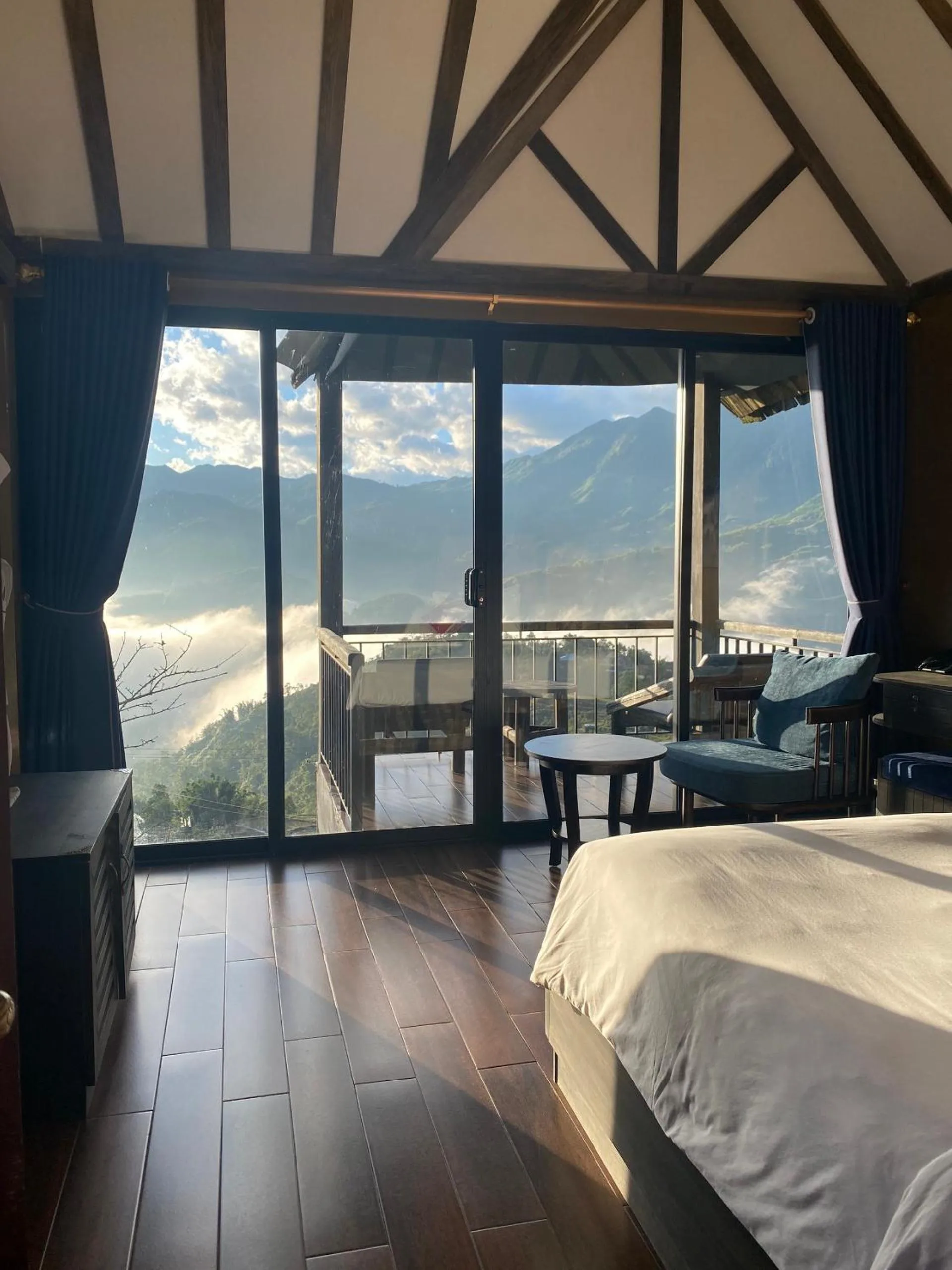 Balcony/Terrace, Bed in The Mong Village Resort & Spa