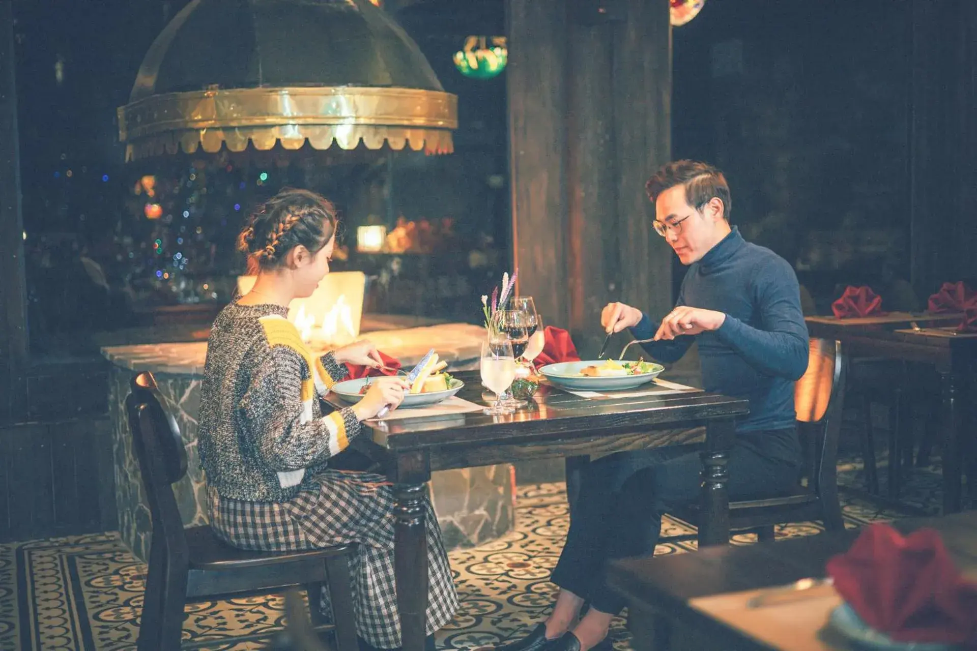 Restaurant/places to eat in The Mong Village Resort & Spa Restaurant/places to eat in The Mong Village Resort & Spa
