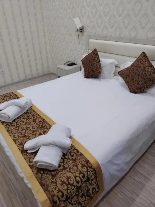 Summer Hotel