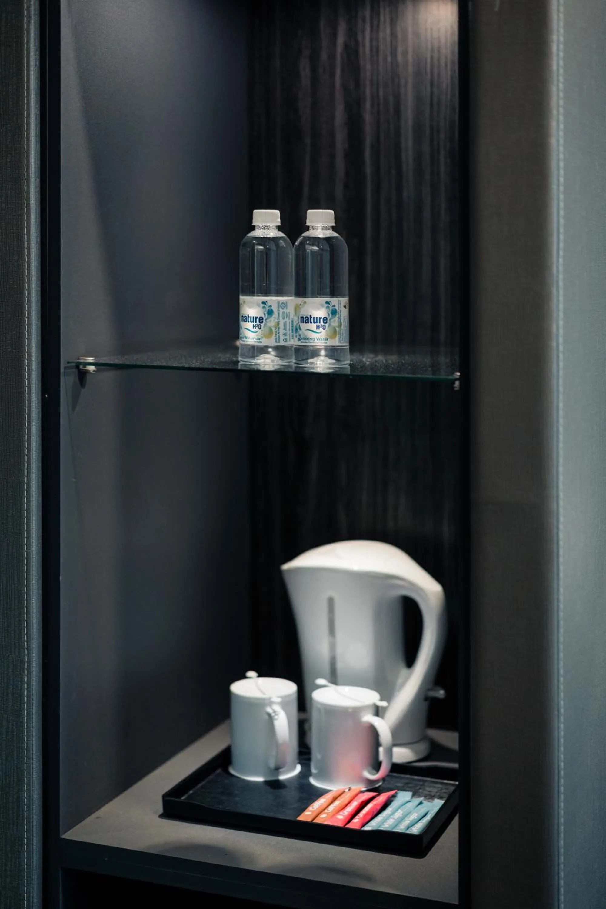 Coffee/tea facilities in Le'venue Hotel