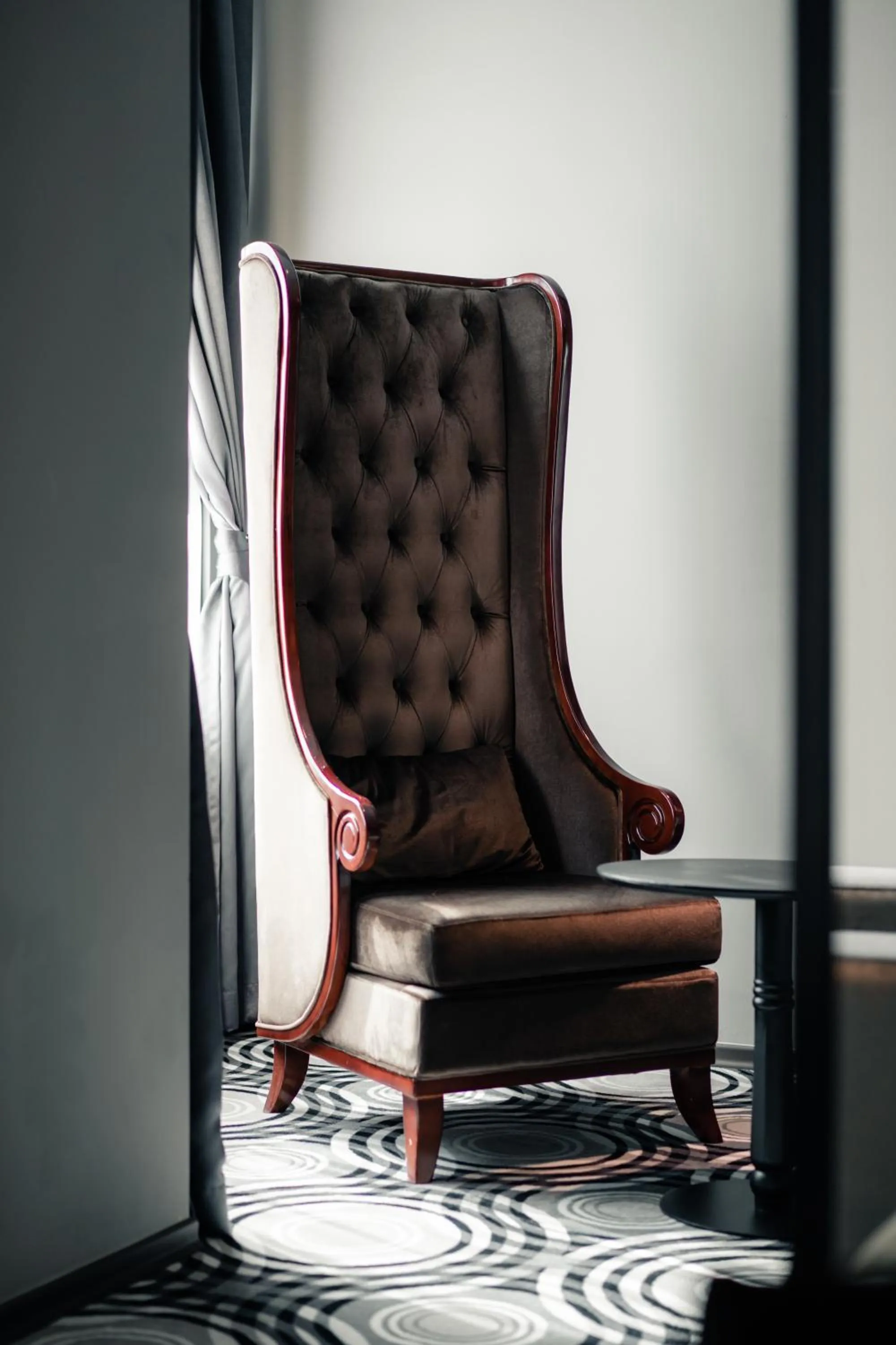 Seating area in Le'venue Hotel