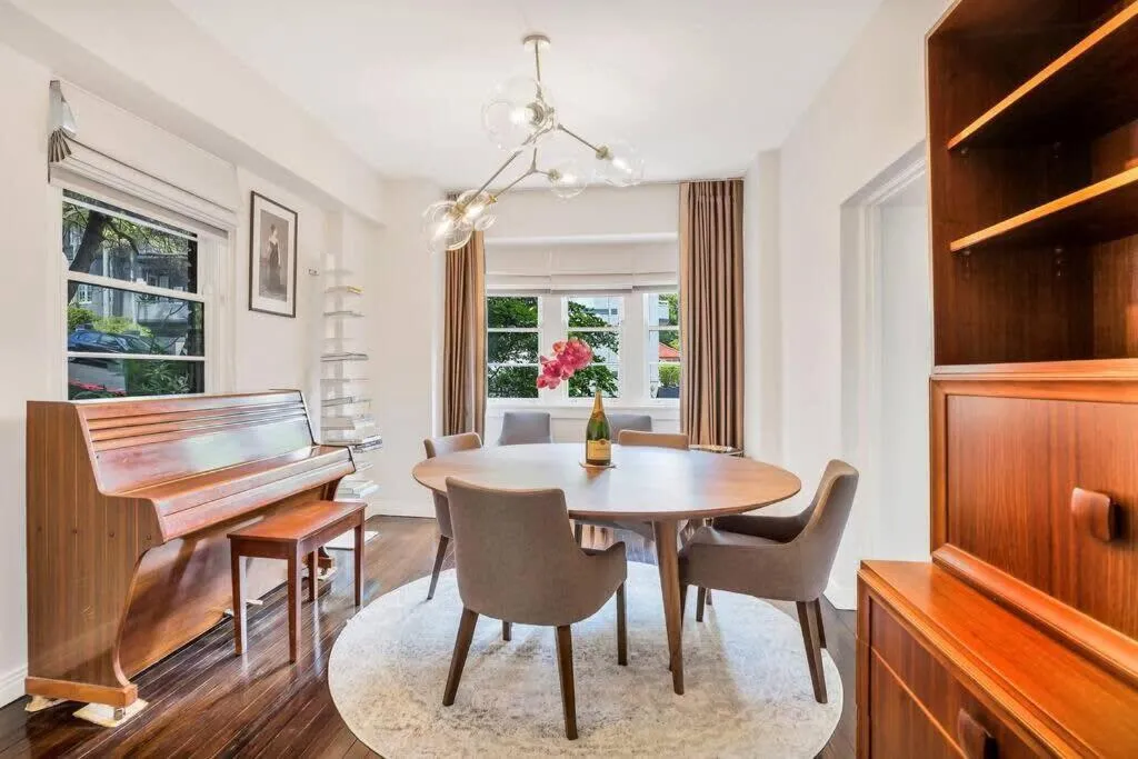 Henrietta's Gem - Close to cafes, shops and more
