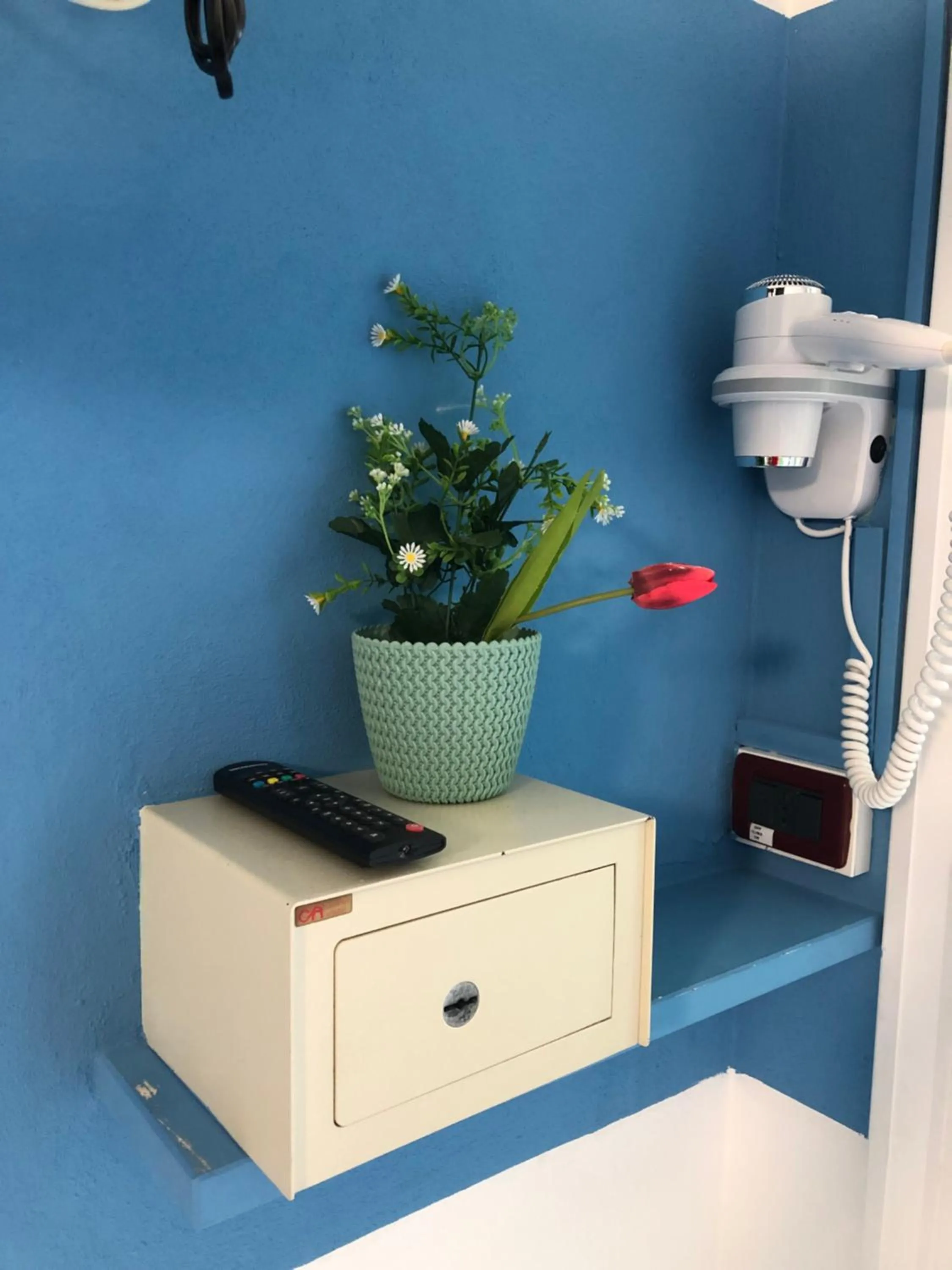 safe in Hotel Napoleon