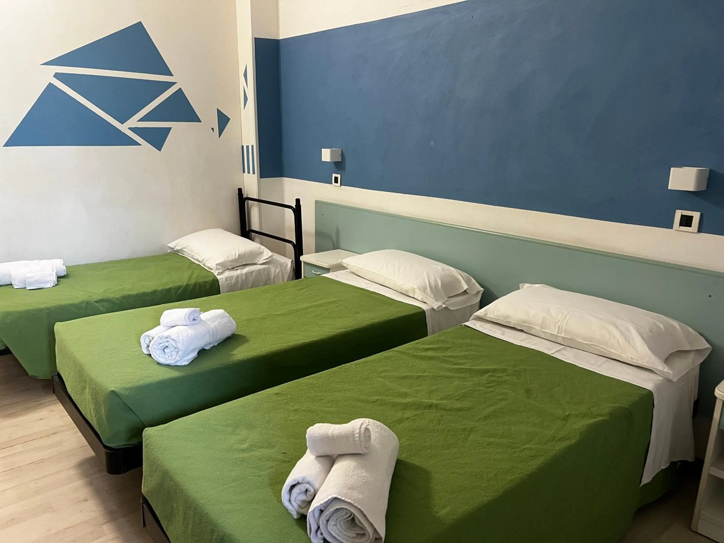 Bed in Hotel Napoleon