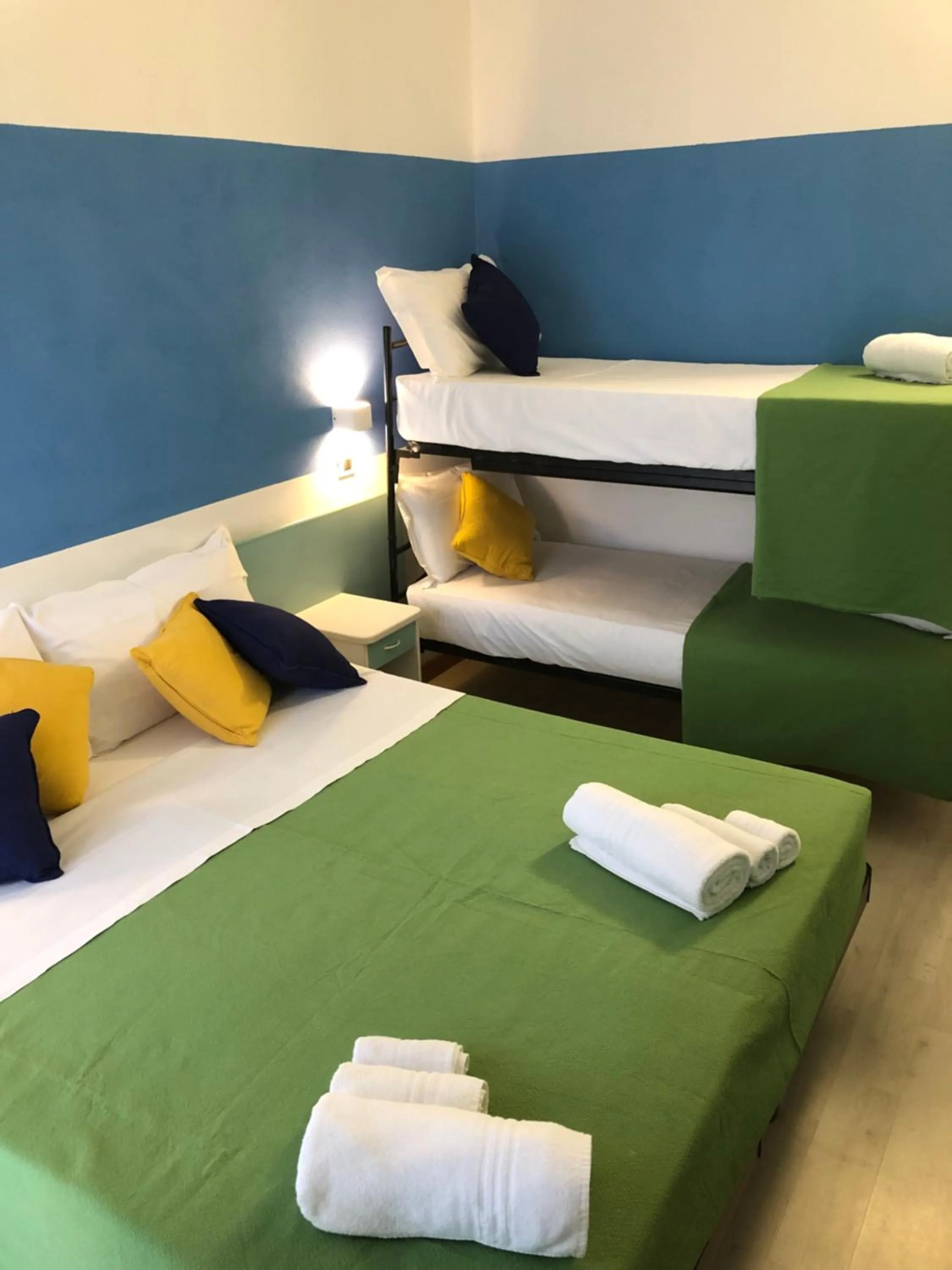 Bed in Hotel Napoleon