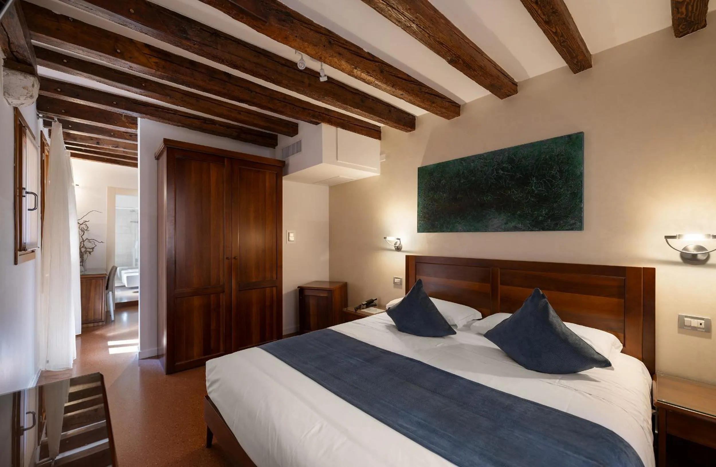 Bedroom, Bed in Ca' Pozzo Inn