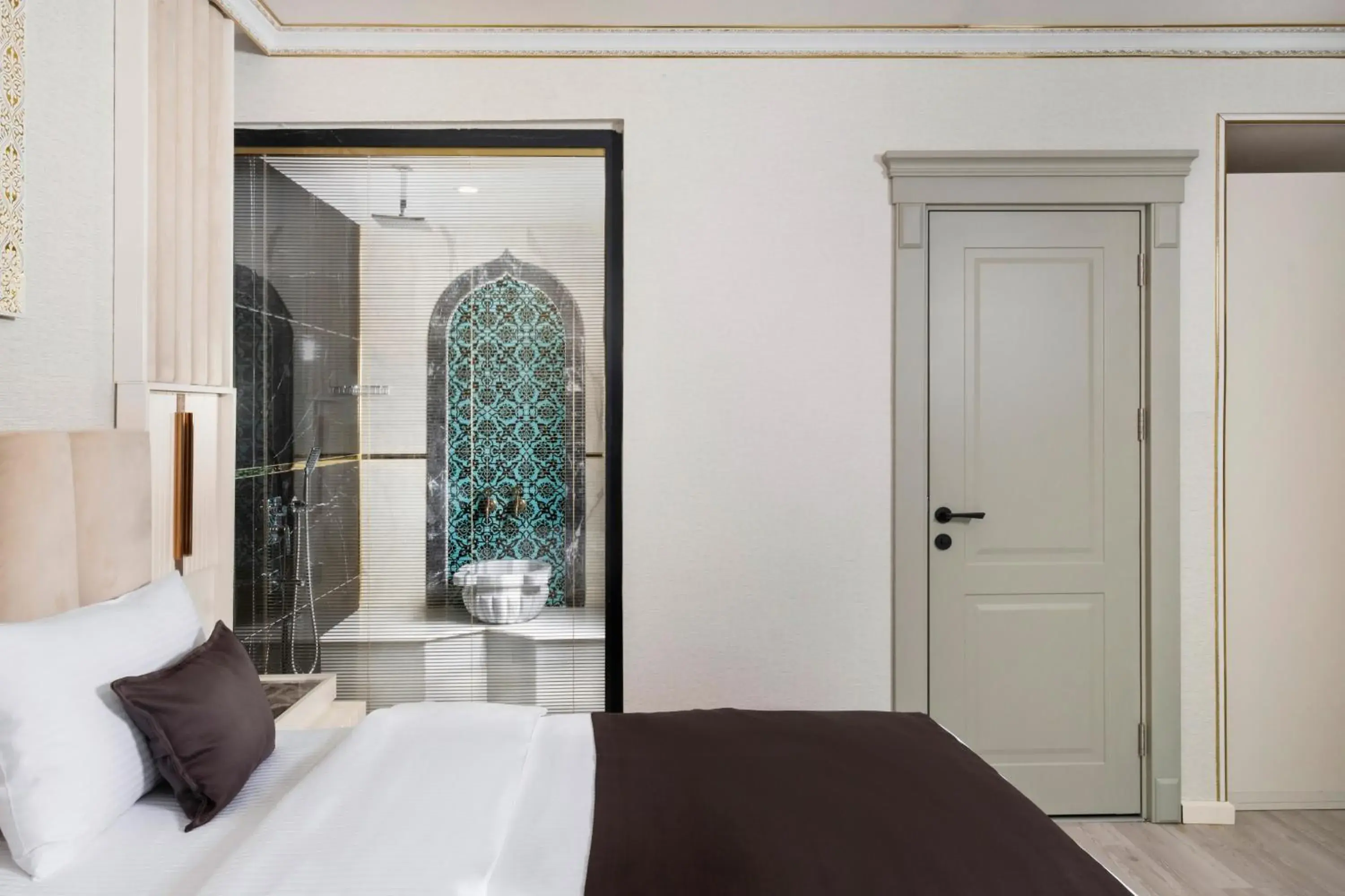 Bathroom, Bed in ANEMON MARDIN OTEL Bathroom, Bed in ANEMON MARDIN OTEL