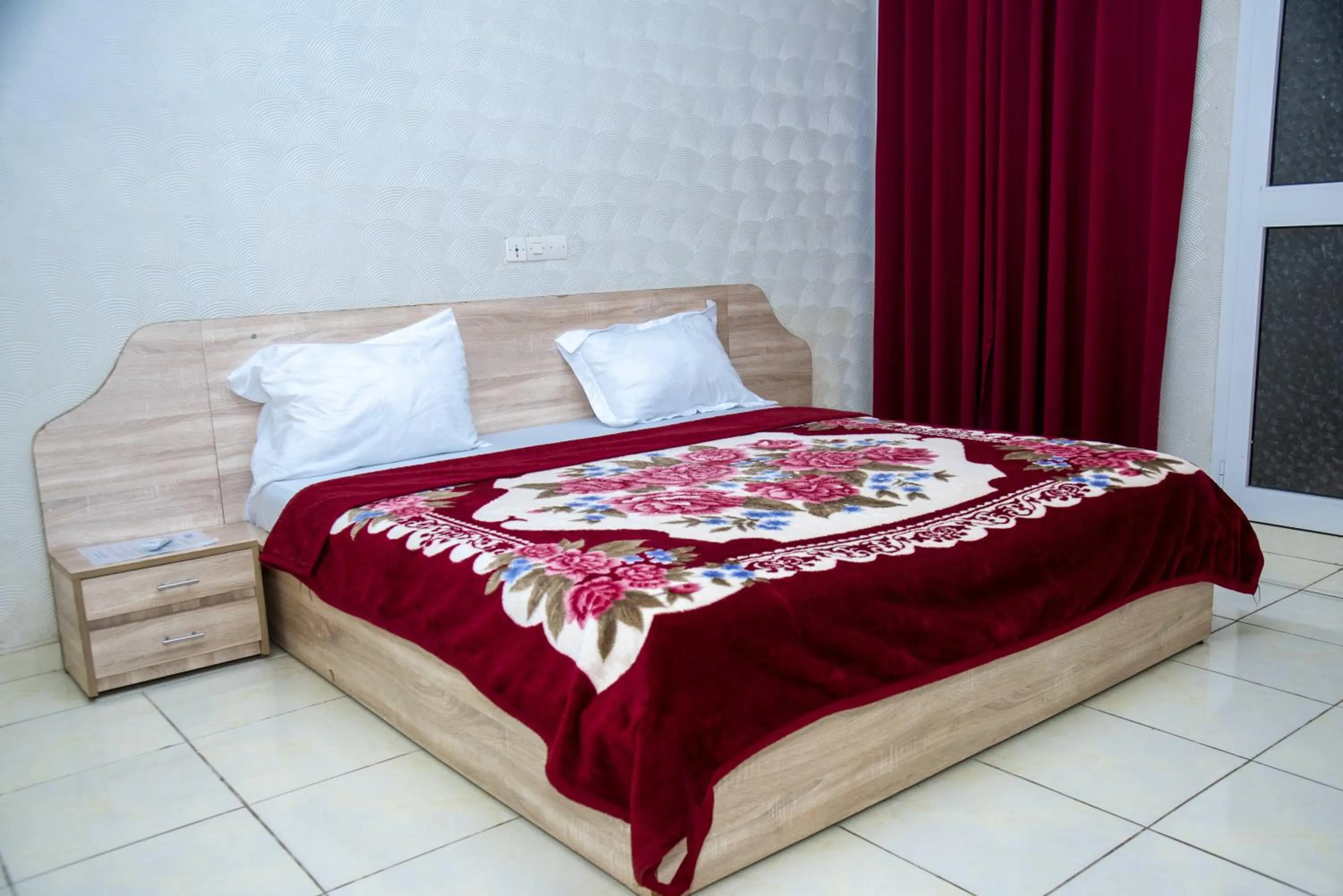 Bed in Hôtel Saint Lazaros