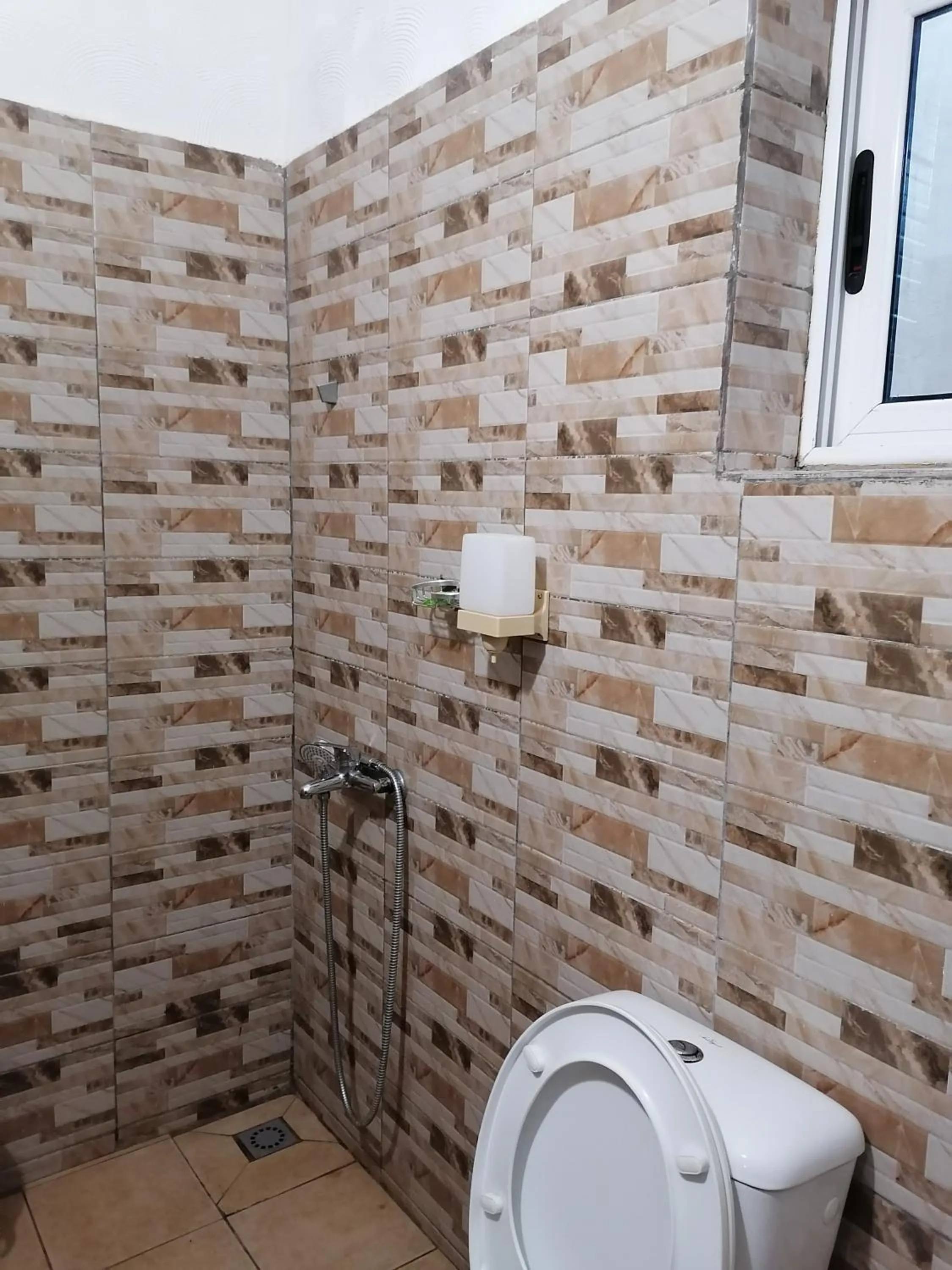 Bathroom in Hôtel Saint Lazaros