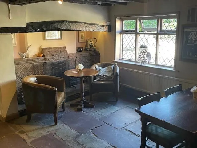Lounge or bar in Chequers Country Inn