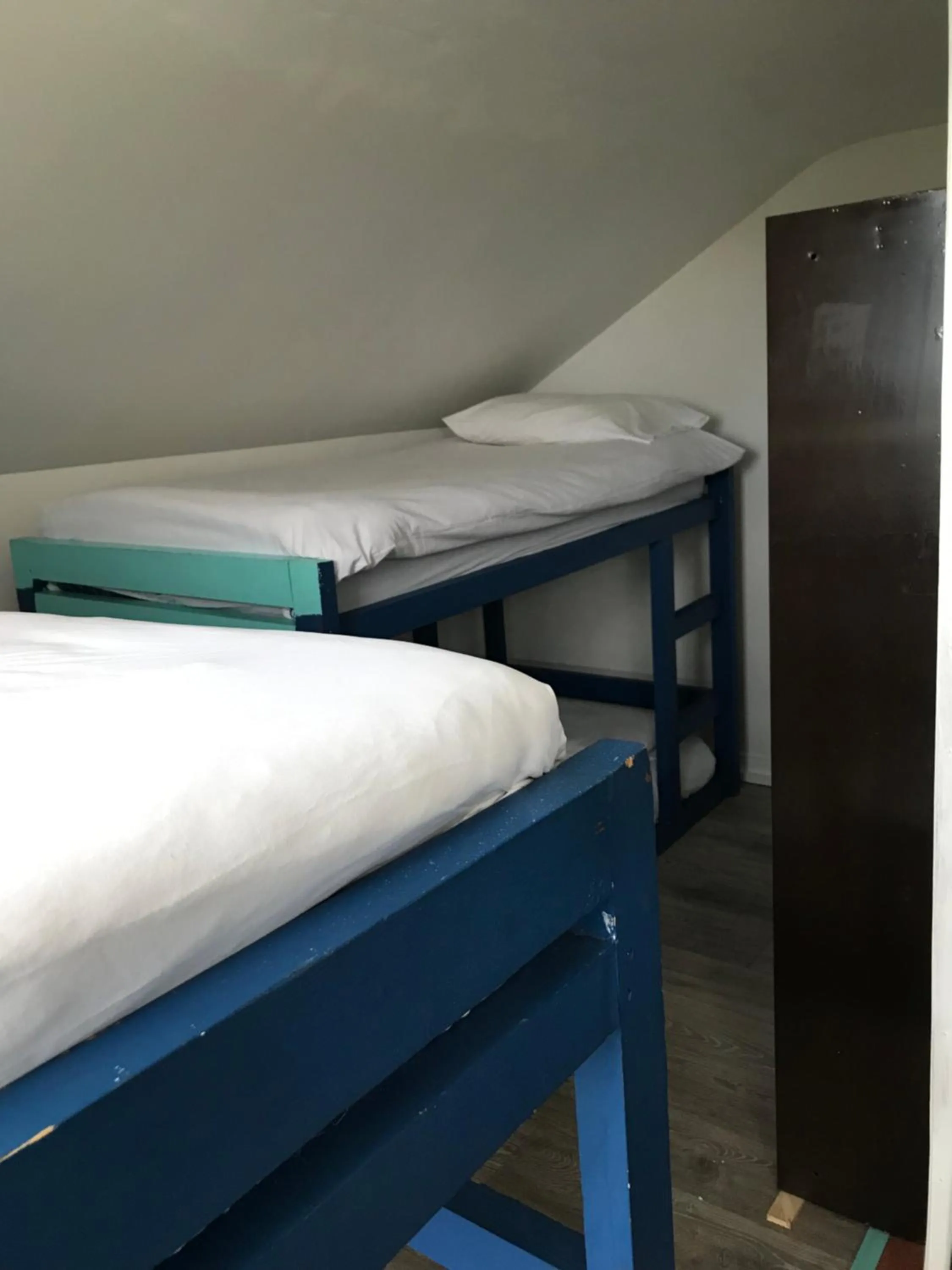 bunk bed, Bed in Finn McCools Giants Causeway Hostel