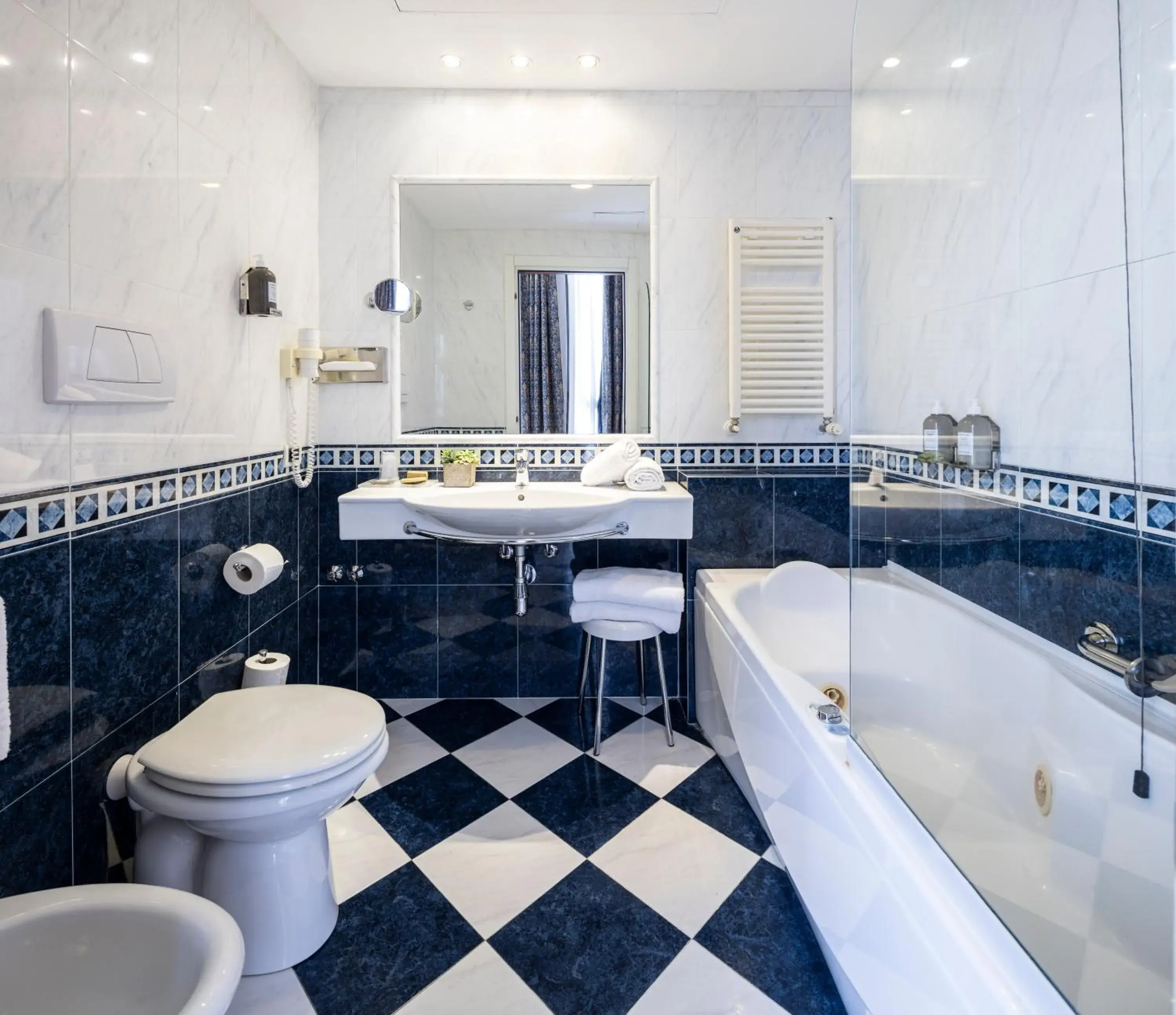 Superior Single Room in Hotel Parma & Congressi Superior Single Room in Hotel Parma & Congressi