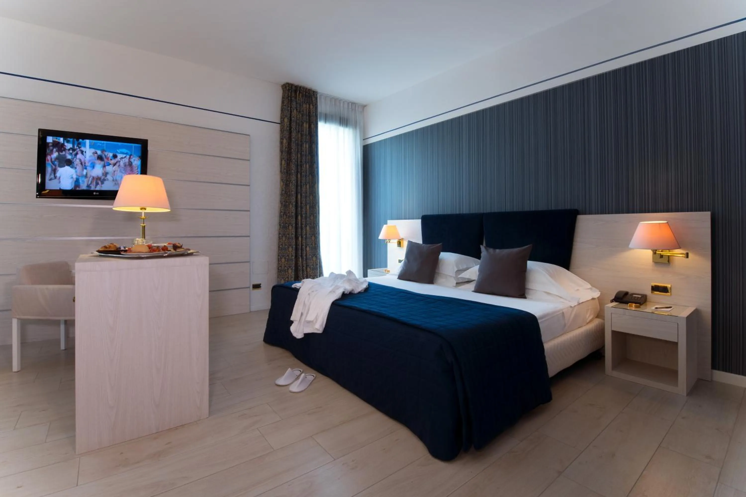 Bedroom, Bed in Hotel Parma & Congressi