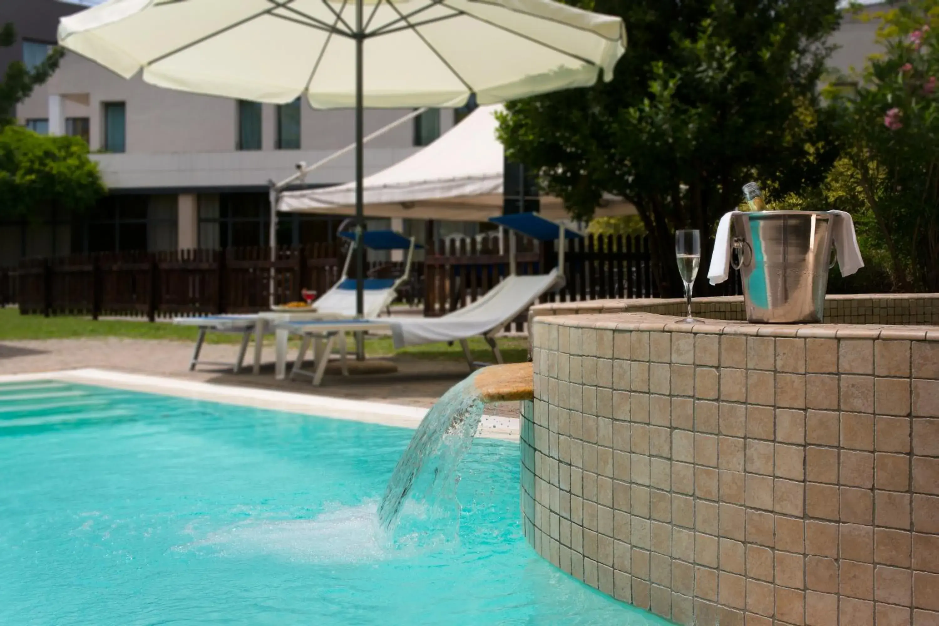 Swimming pool in Hotel Parma & Congressi Swimming pool in Hotel Parma & Congressi