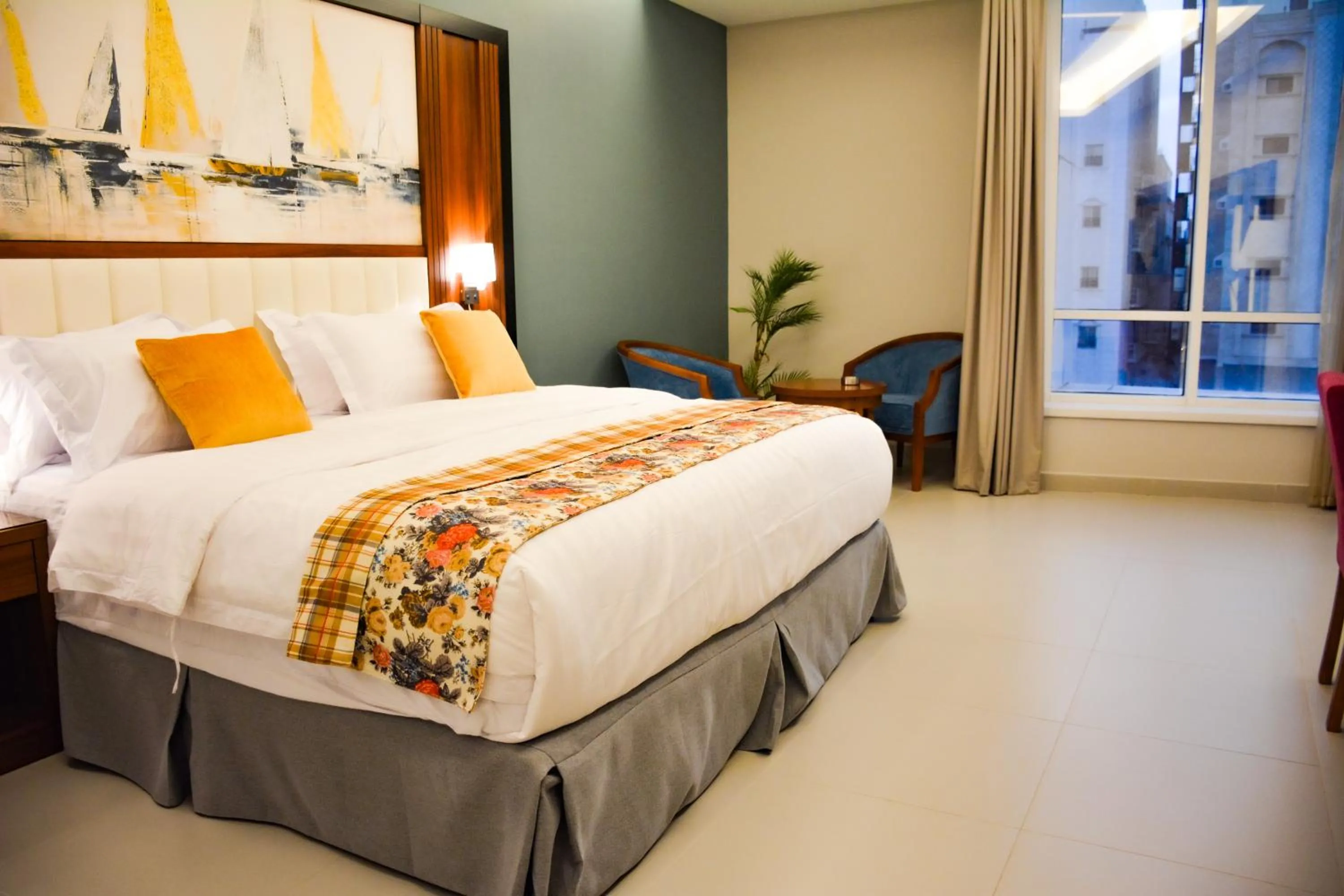 Bed in Park Town Hotel