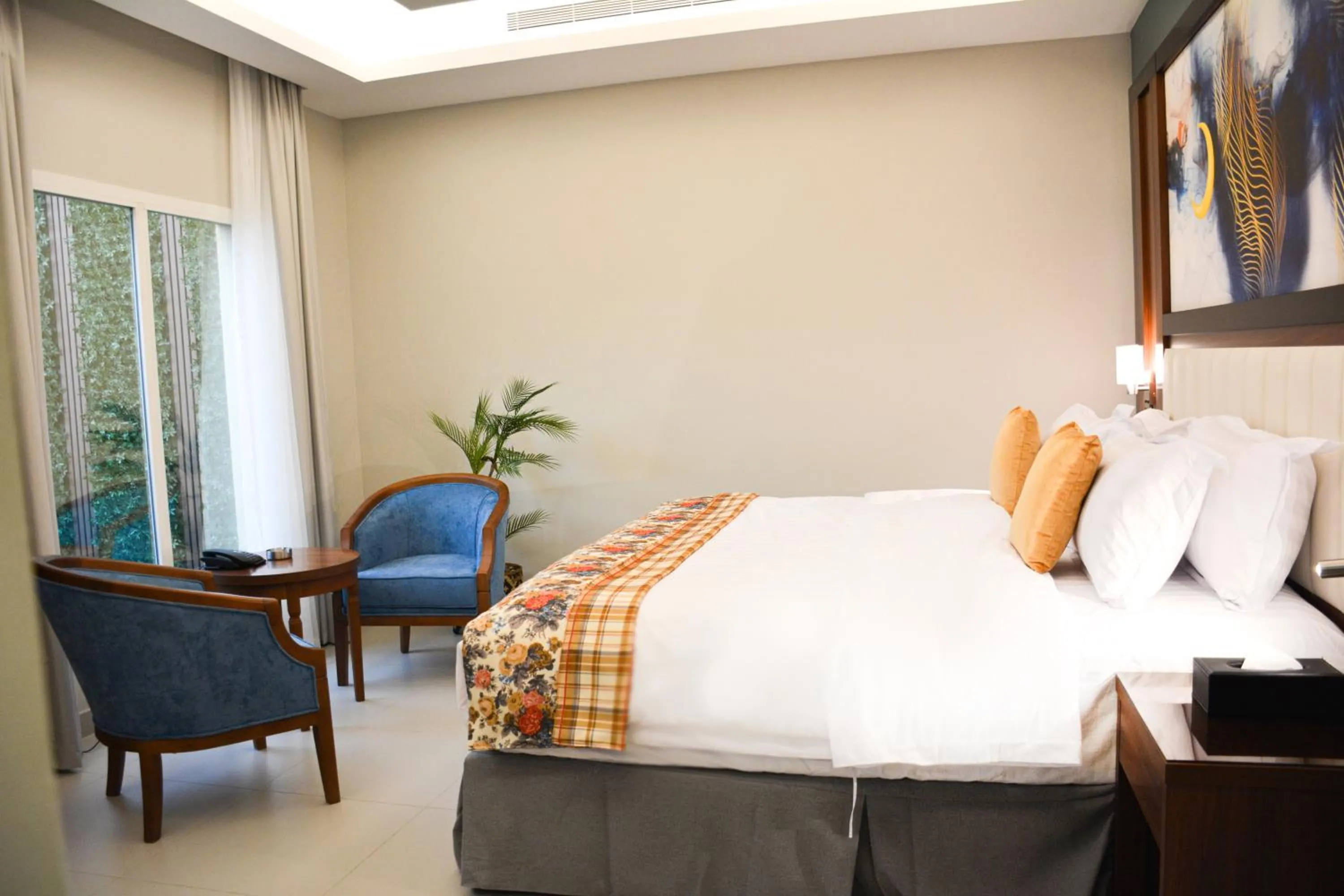 Photo of the whole room, Bed in Park Town Hotel