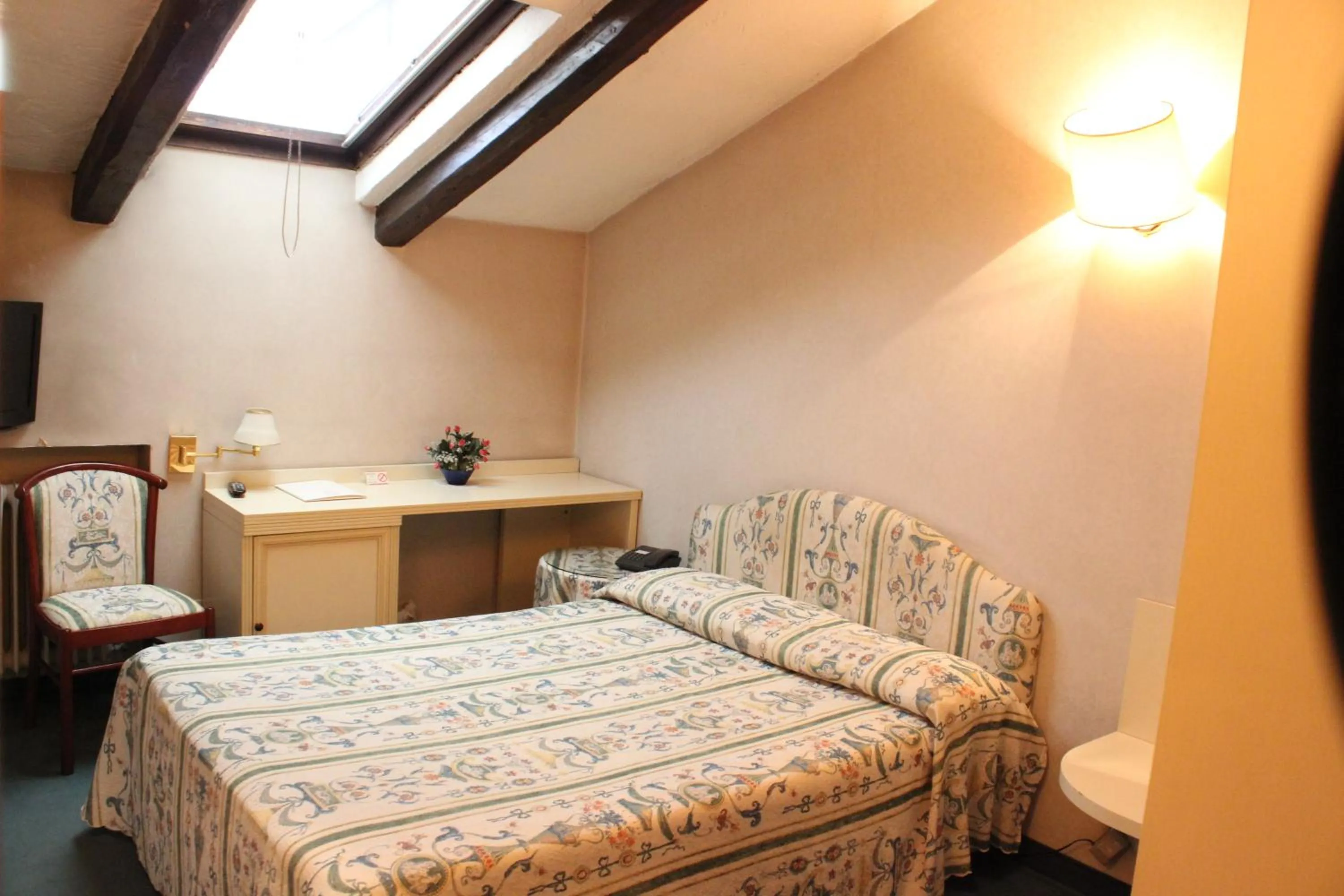 Bedroom in Hotel Kappa